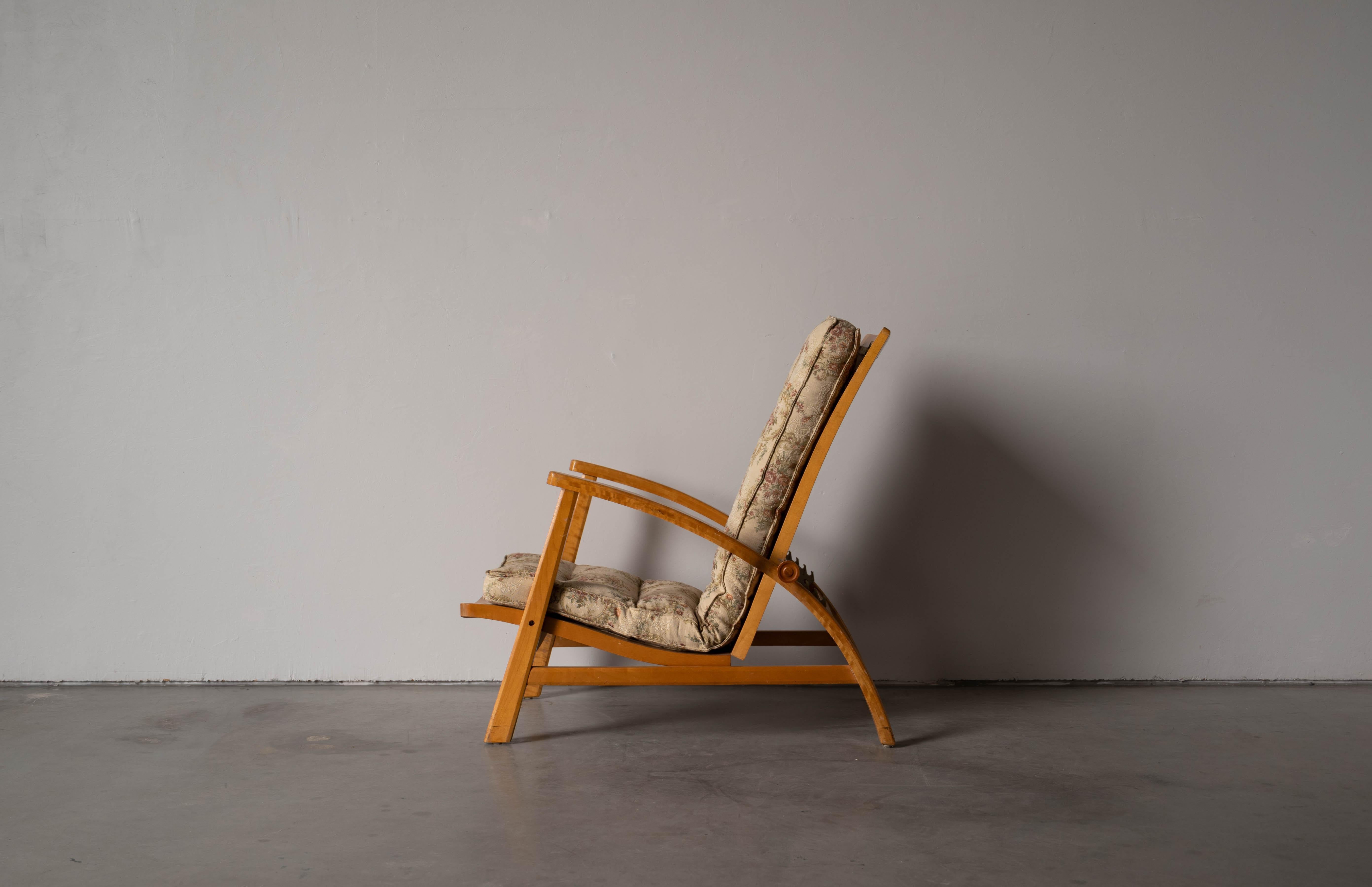 Swedish Designer, Adjustable Lounge Chair, Wood, Fabric, Metal Sweden, 1940s 6