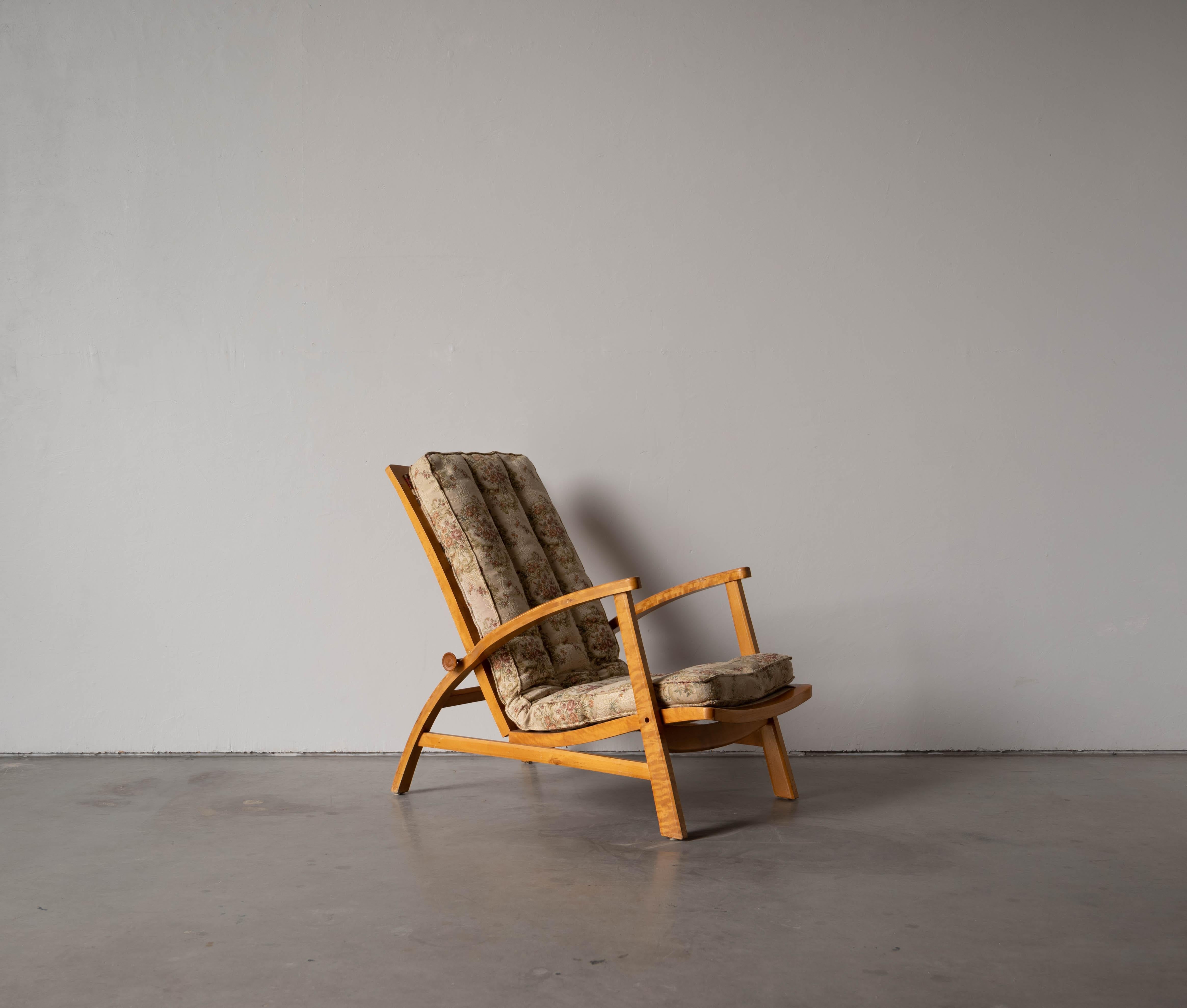 Swedish Designer, Adjustable Lounge Chair, Wood, Fabric, Metal Sweden, 1940s 1