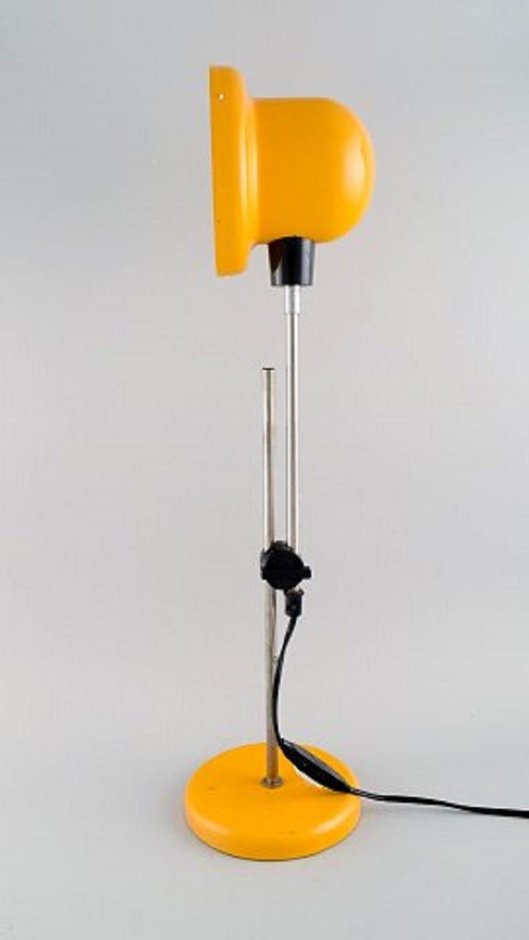 Swedish Designer, Adjustable Retro Desk Lamp in Yellow Lacquered Metal, 1970s For Sale 3