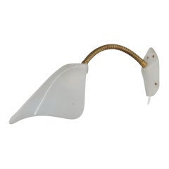Designer svedese, applique regolabile, ottone, acrilico, Svezia, 1950 ca.
