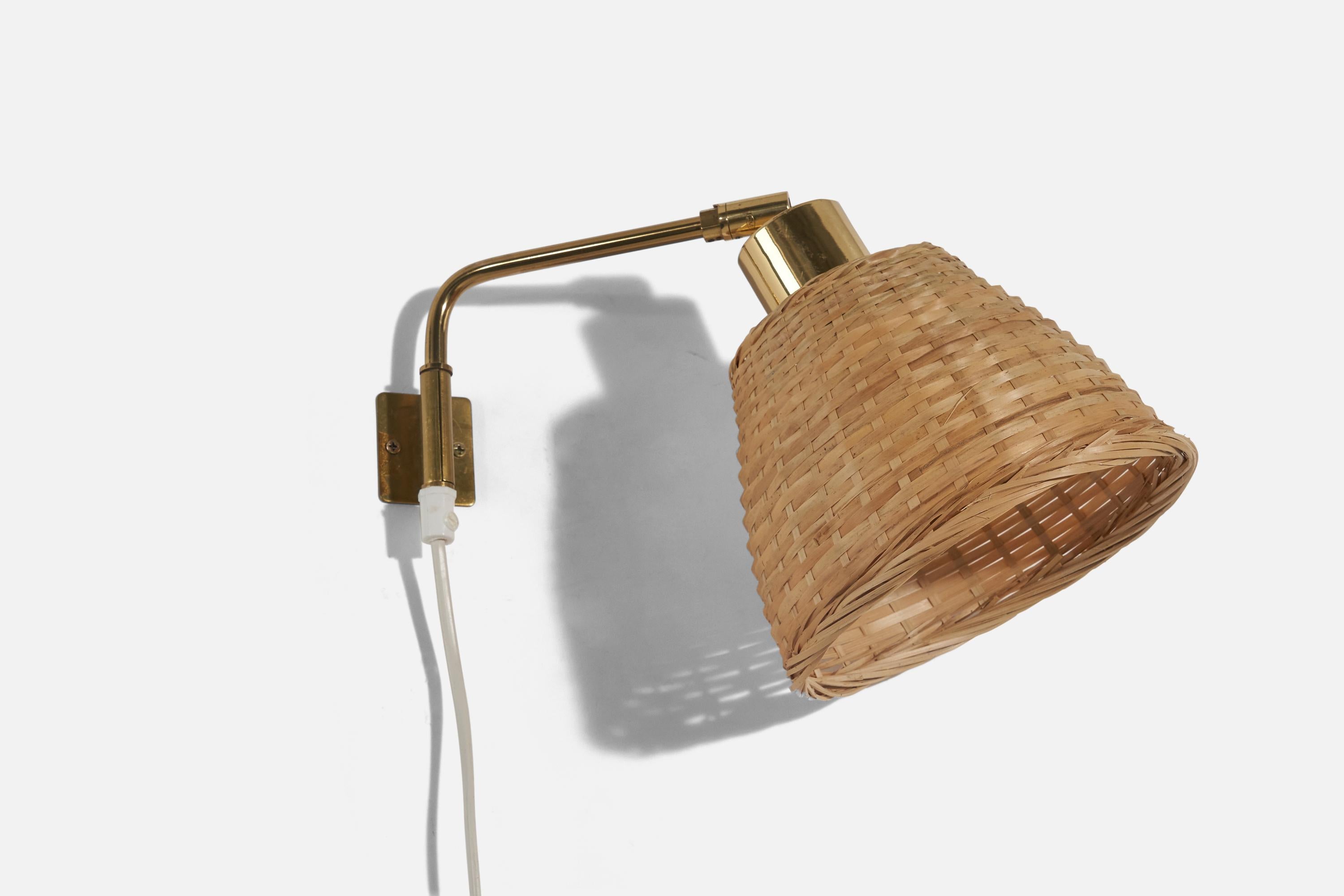 Post-Modern Swedish Designer, Adjustable Sconce, Brass, Rattan, Sweden, 1960s For Sale