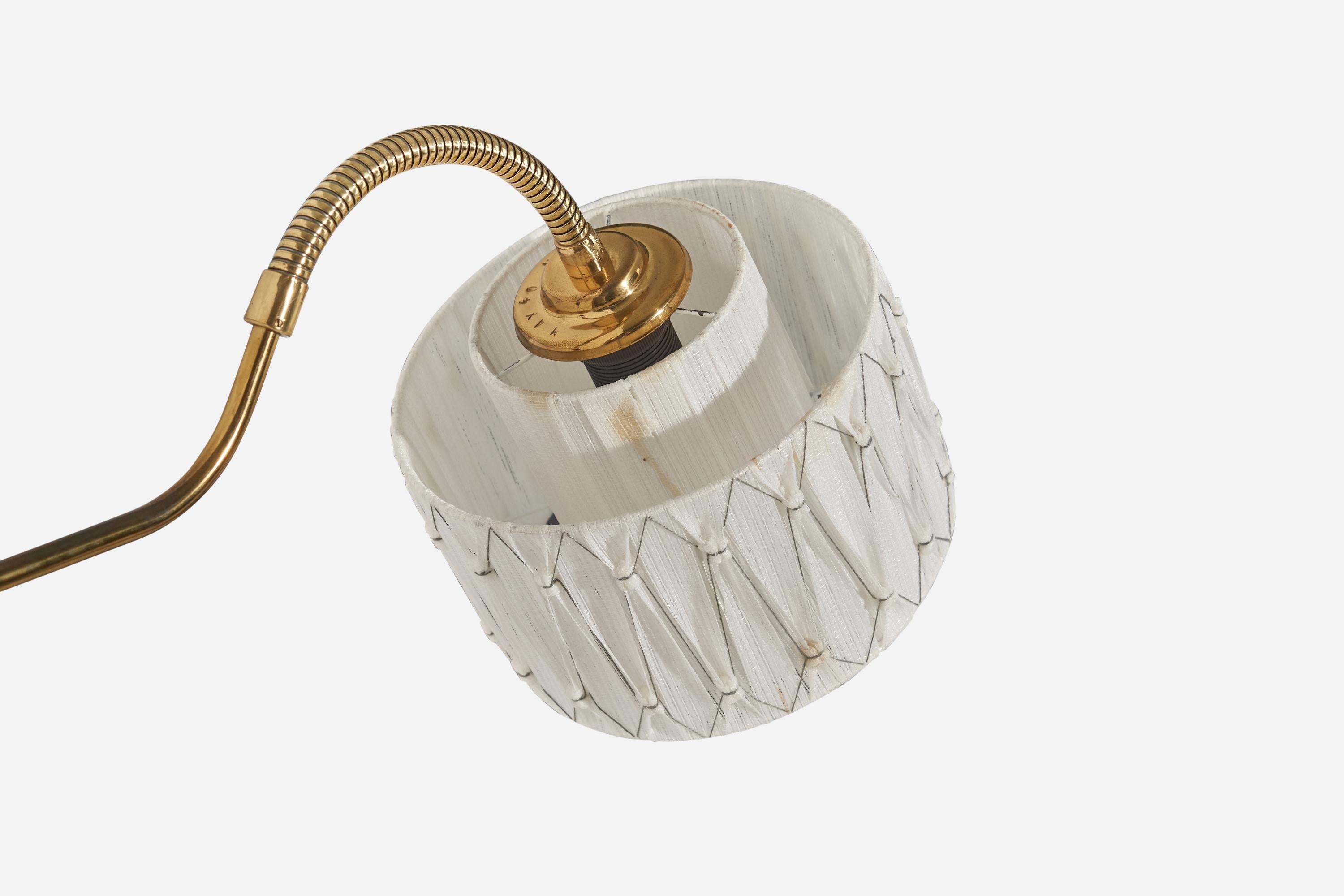 Schwedischer Designer, verstellbarer Wandleuchter, Messing, String, Schweden, ca. 1950er Jahre (Mitte des 20. Jahrhunderts)