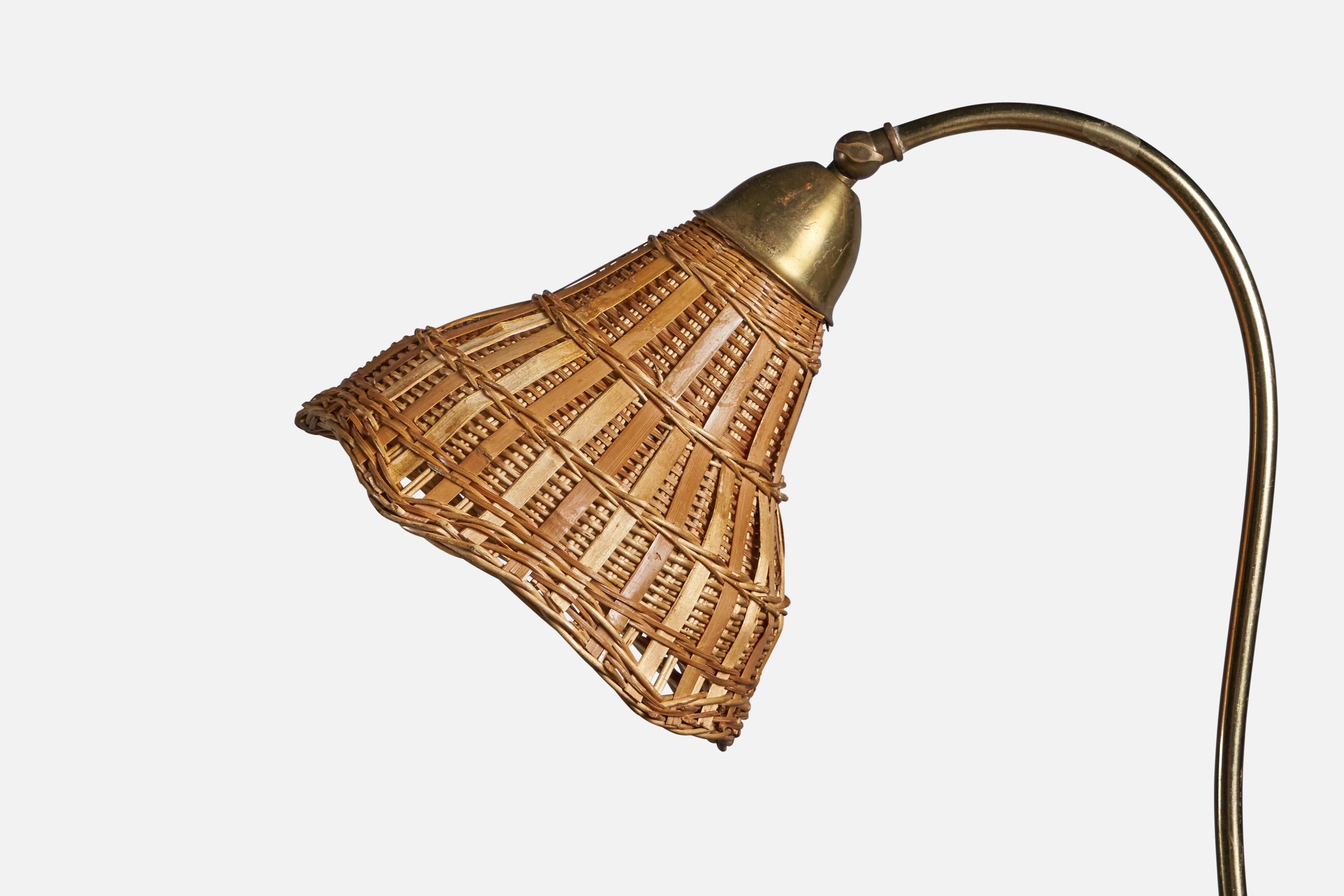 Swedish Designer, Adjustable Task Light, Brass, Rattan, Sweden, 1940s In Good Condition For Sale In High Point, NC