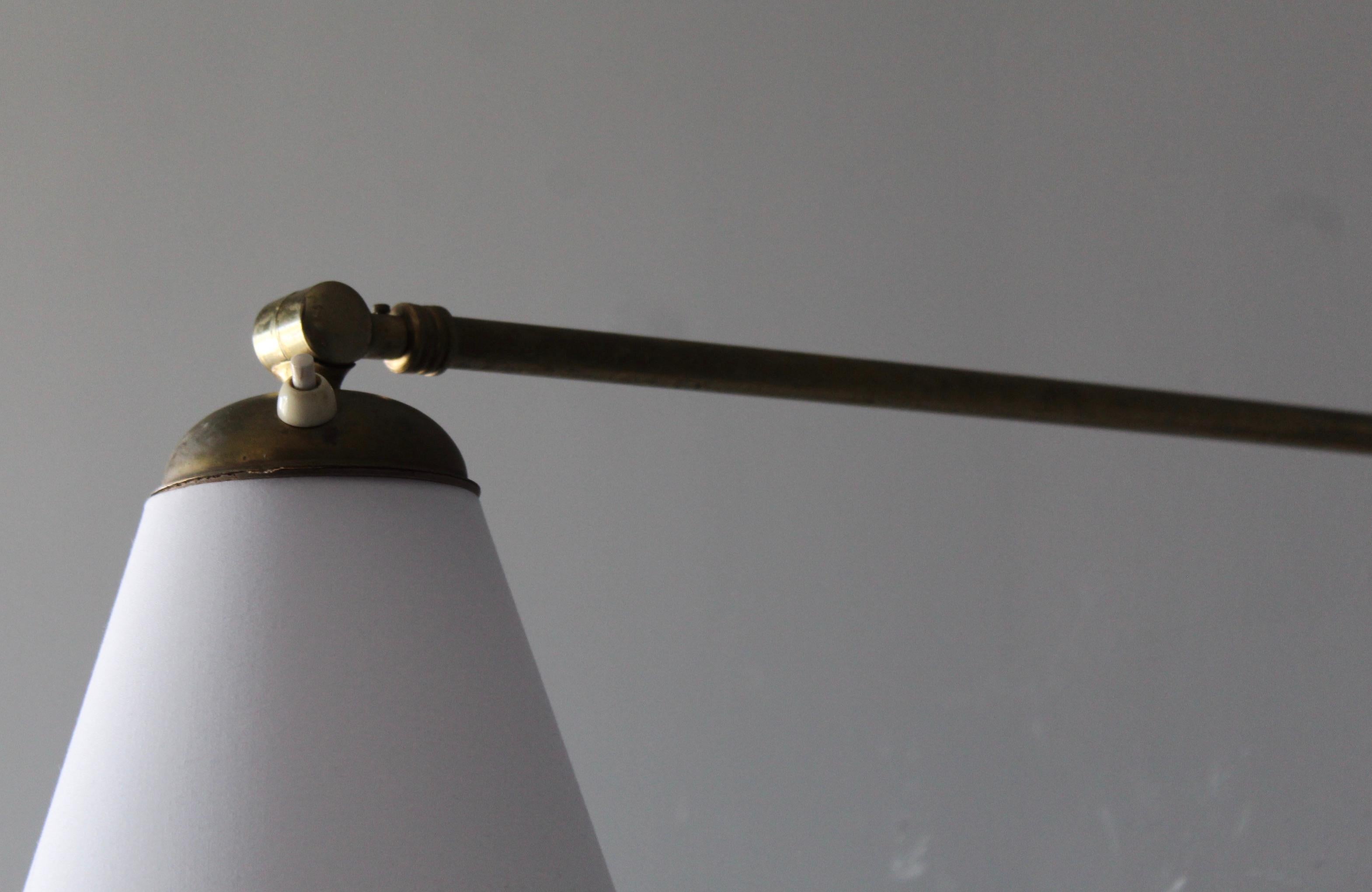 Swedish Designer, Adjustable Wall Light, Brass, White Fabric, Sweden, c. 1940s For Sale 1