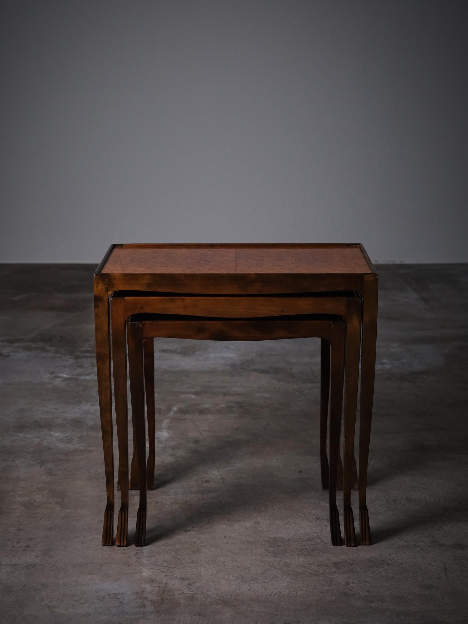 Swedish designer alder root nesting tables , 1930s For Sale 4