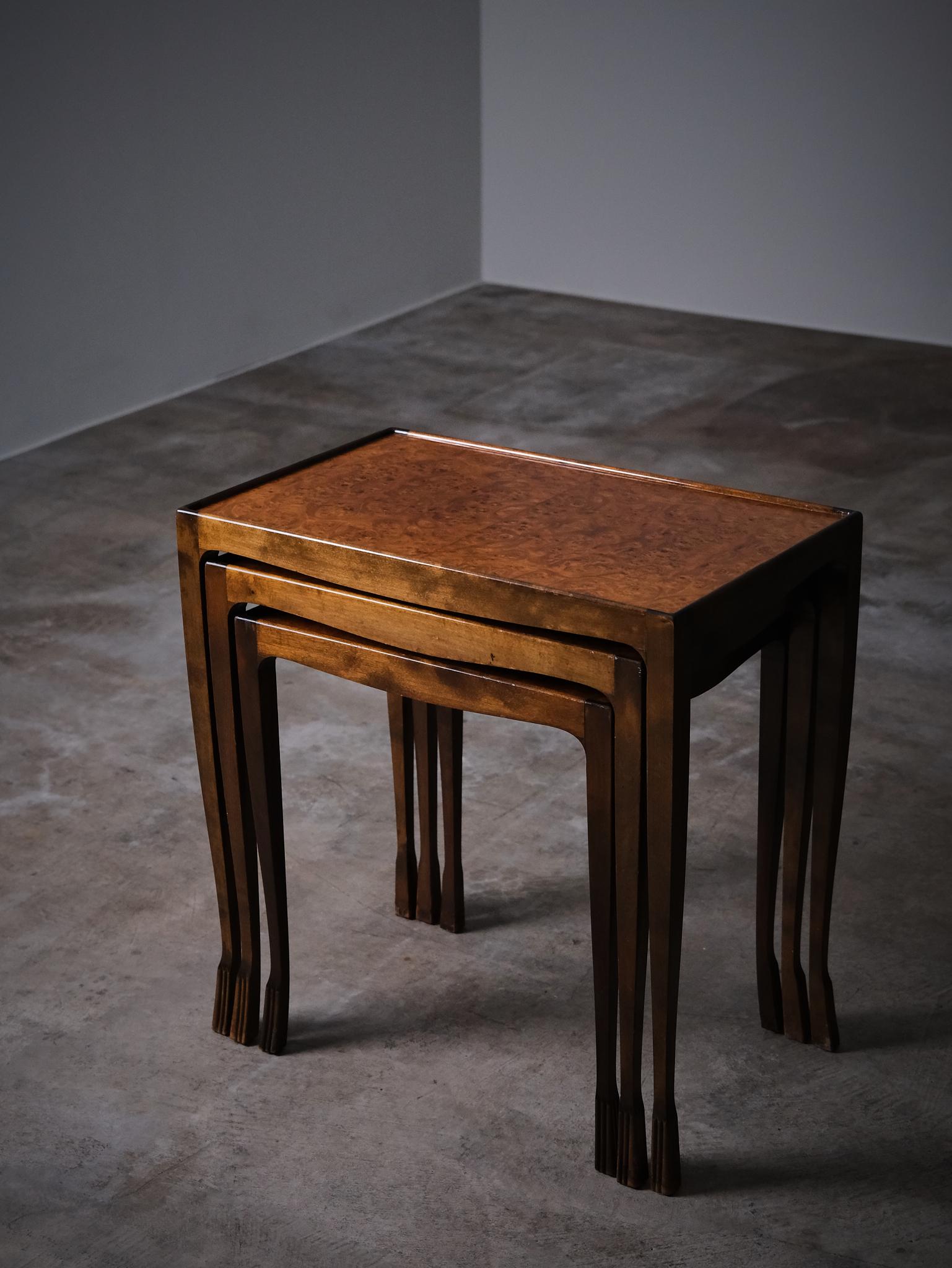 Swedish designer alder root nesting tables , 1930s For Sale 7