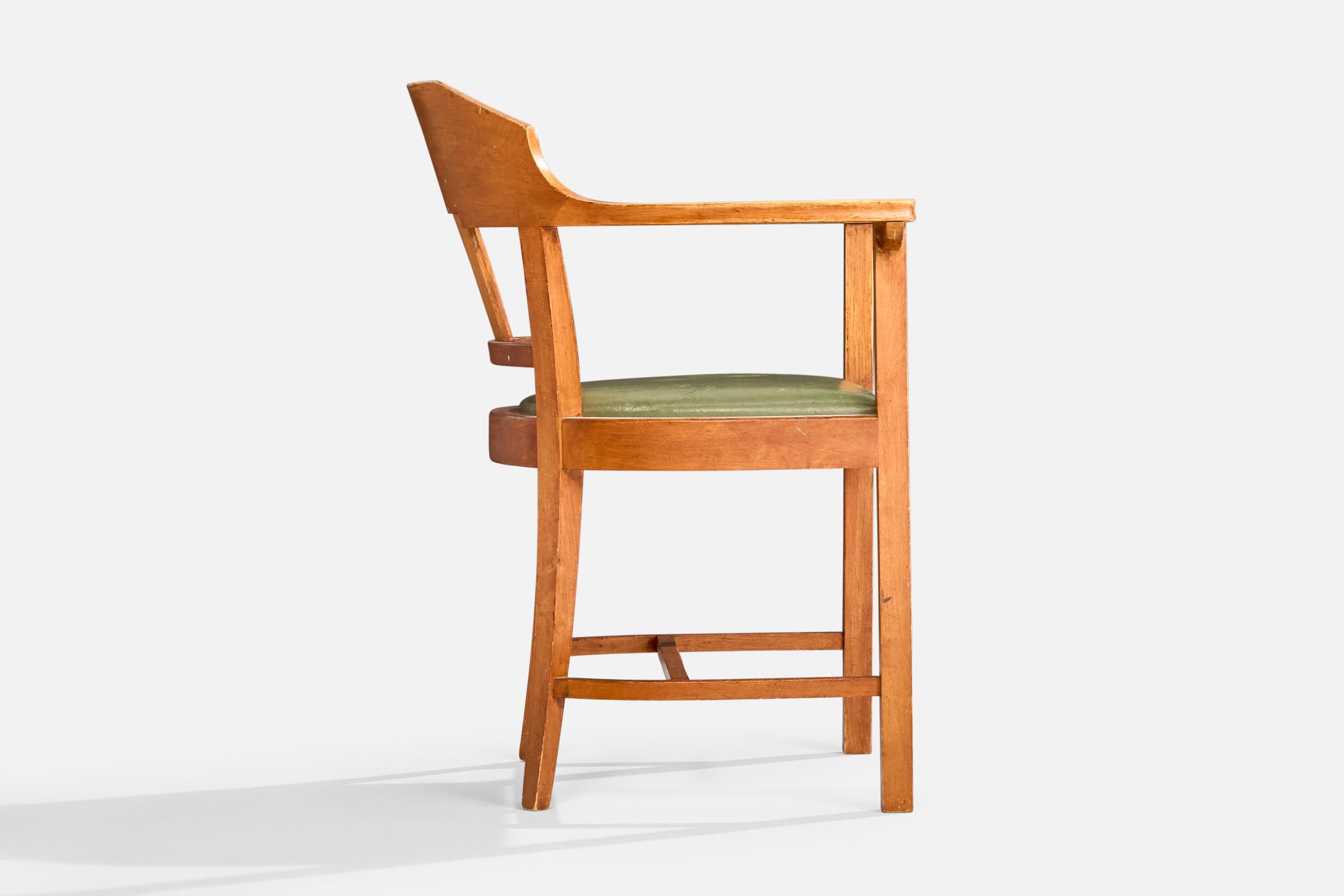 Cuir Designer suédois, fauteuil, bouleau, cuir, Suède, années 1900 en vente