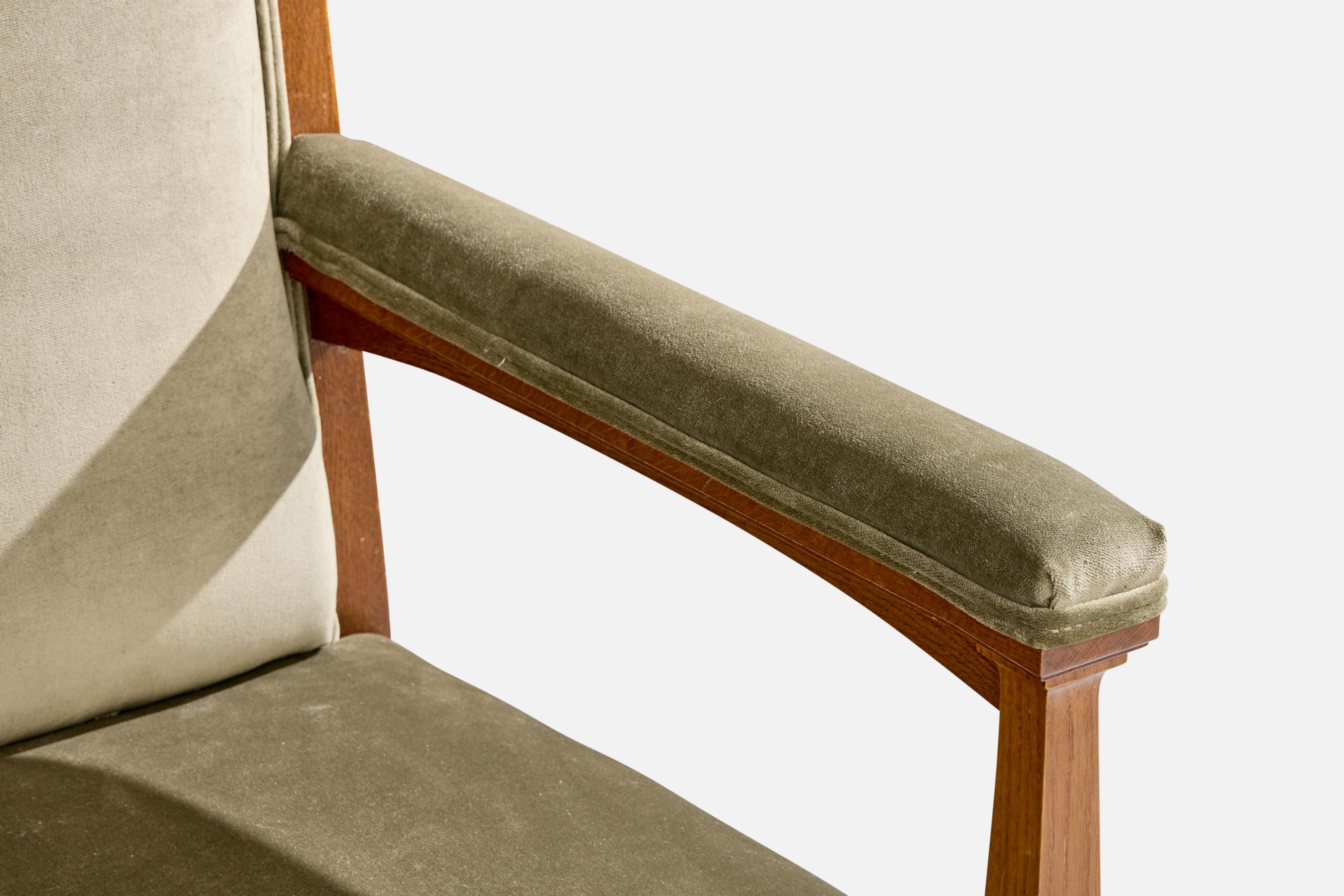 Designer suédois, fauteuil, Oak Oak, Velvet, Suède, 1900 en vente 5