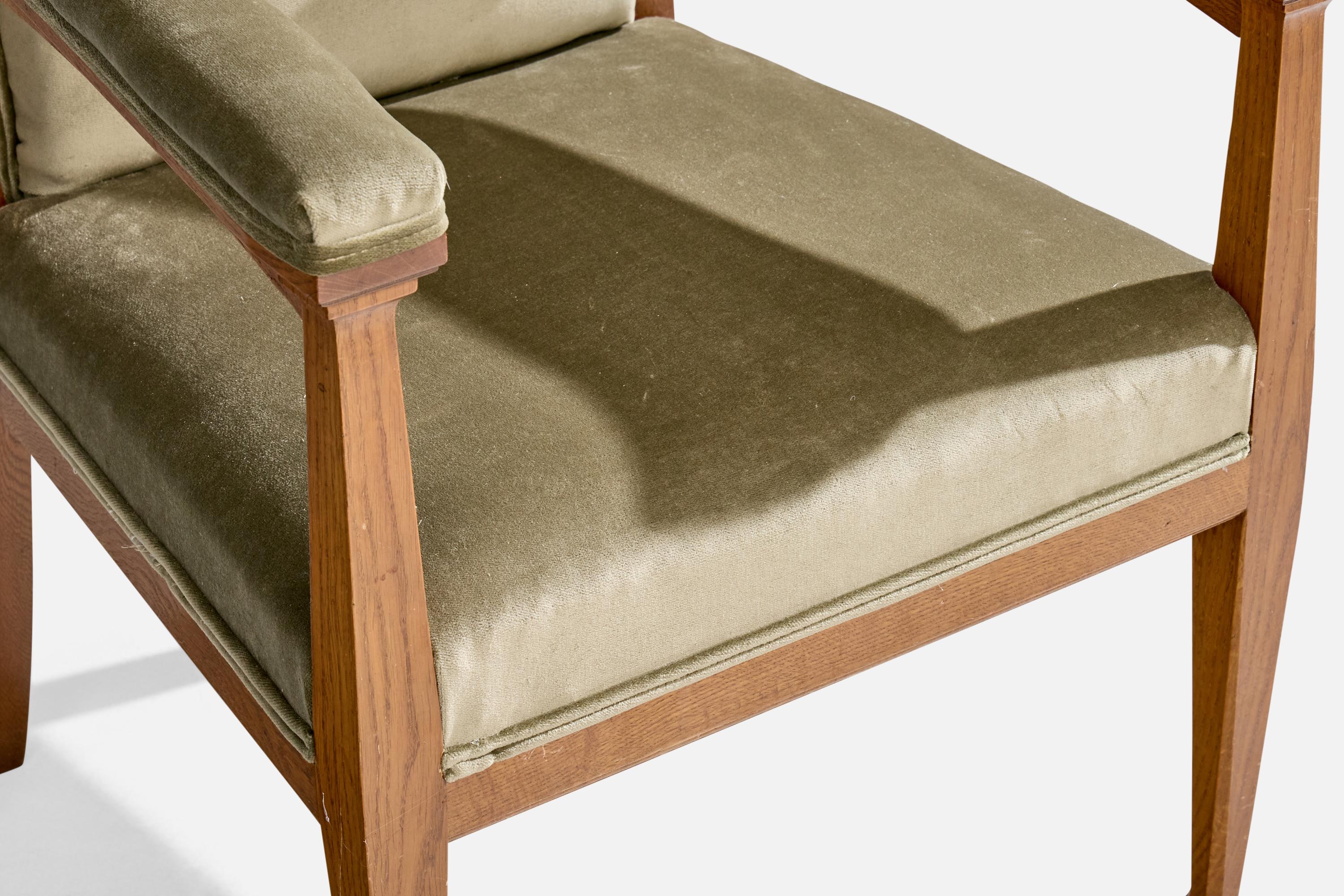 Designer suédois, fauteuil, Oak Oak, Velvet, Suède, 1900 en vente 6