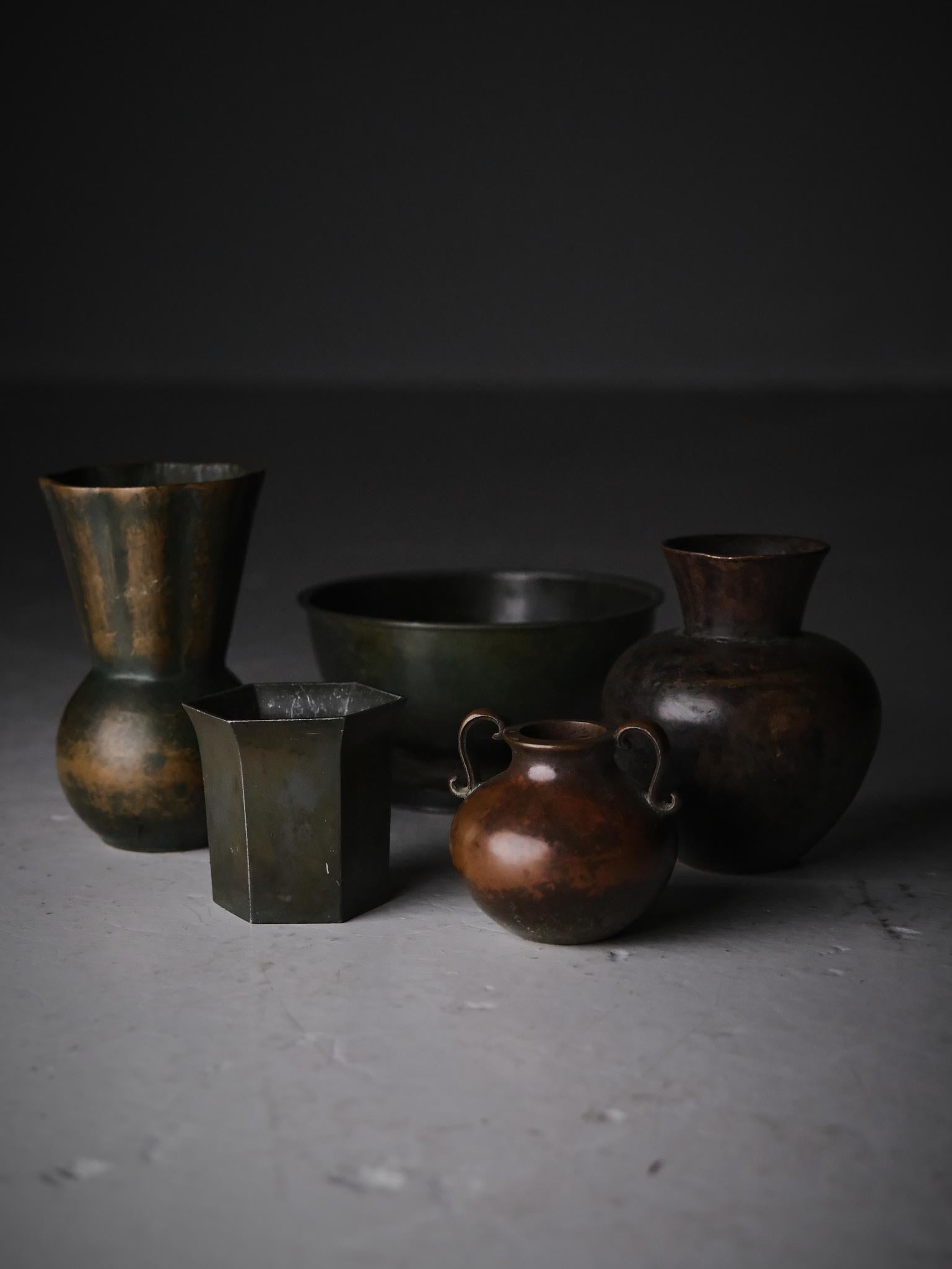 Vaso in bronzo art déco di design svedese, anni '30 in vendita 1
