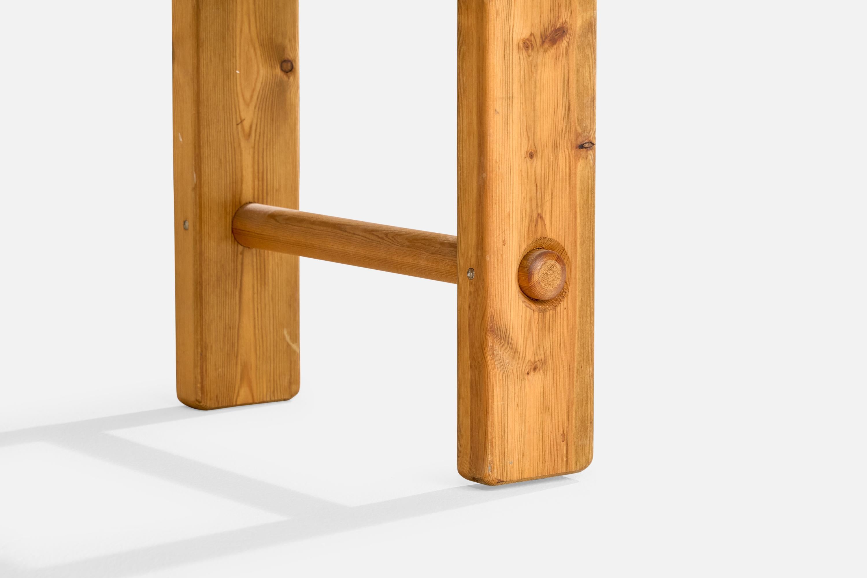 Mid-Century Modern Créateur suédois, banc, pin, Suède, années 1970 en vente