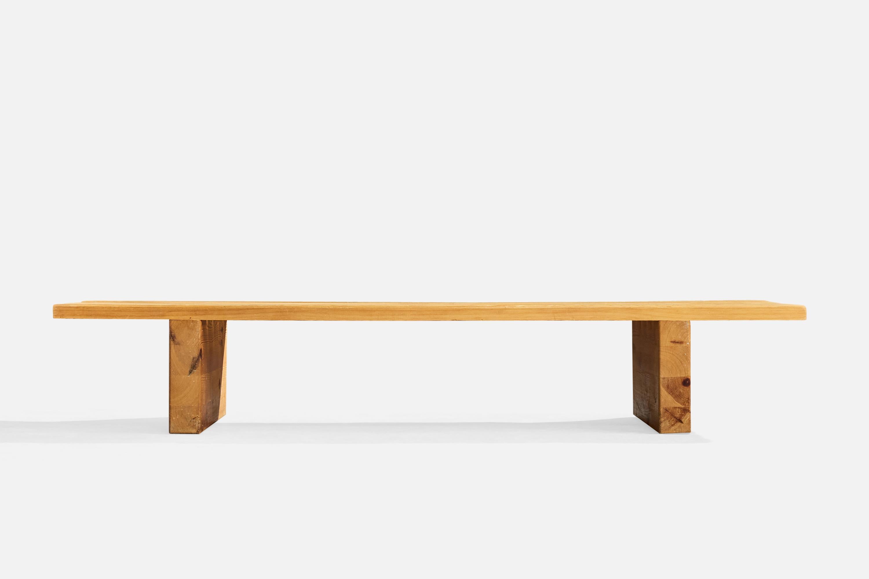 Suédois Créateur suédois, banc, pin, Suède, années 1970 en vente