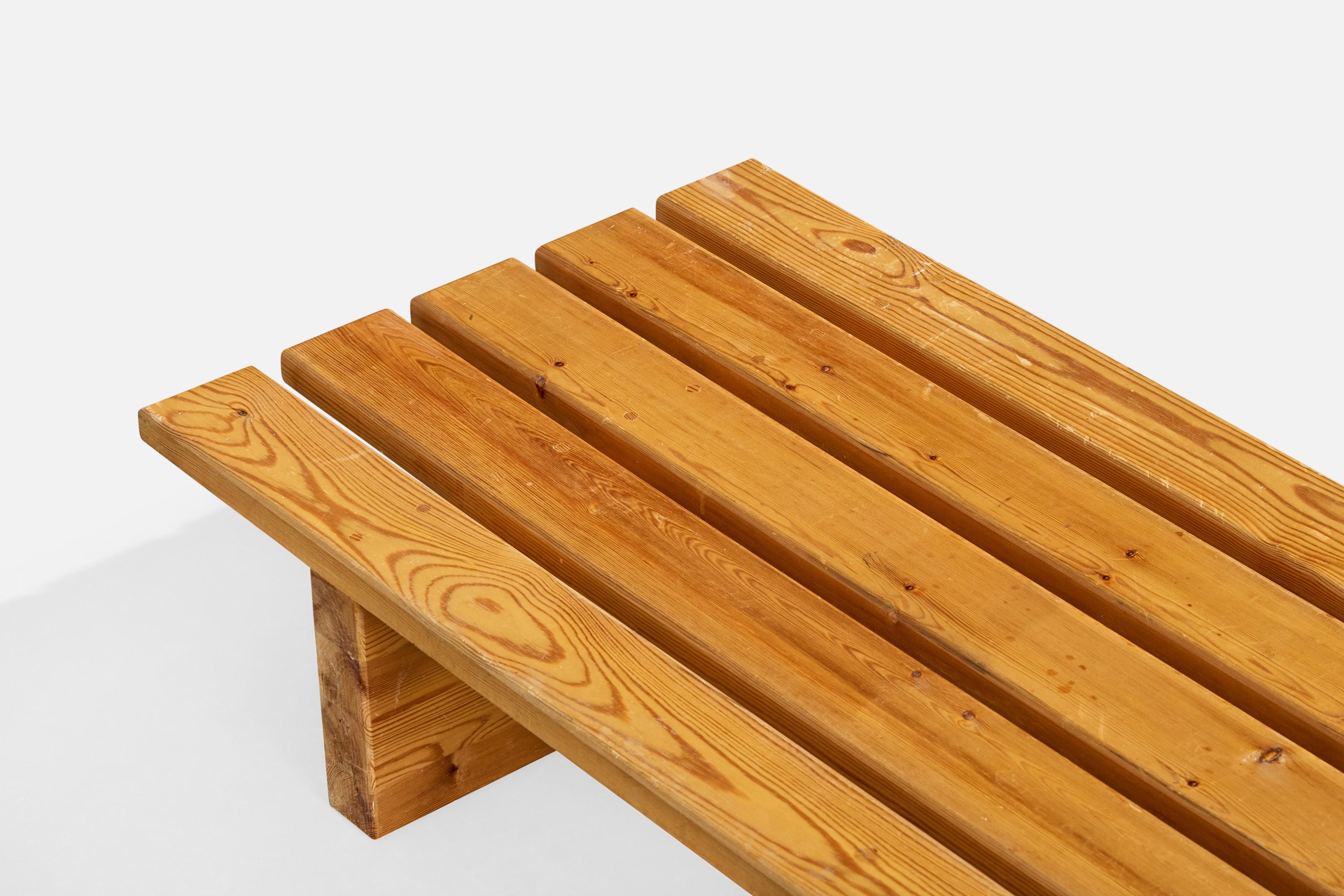 Fin du 20e siècle Créateur suédois, banc, pin, Suède, années 1970 en vente