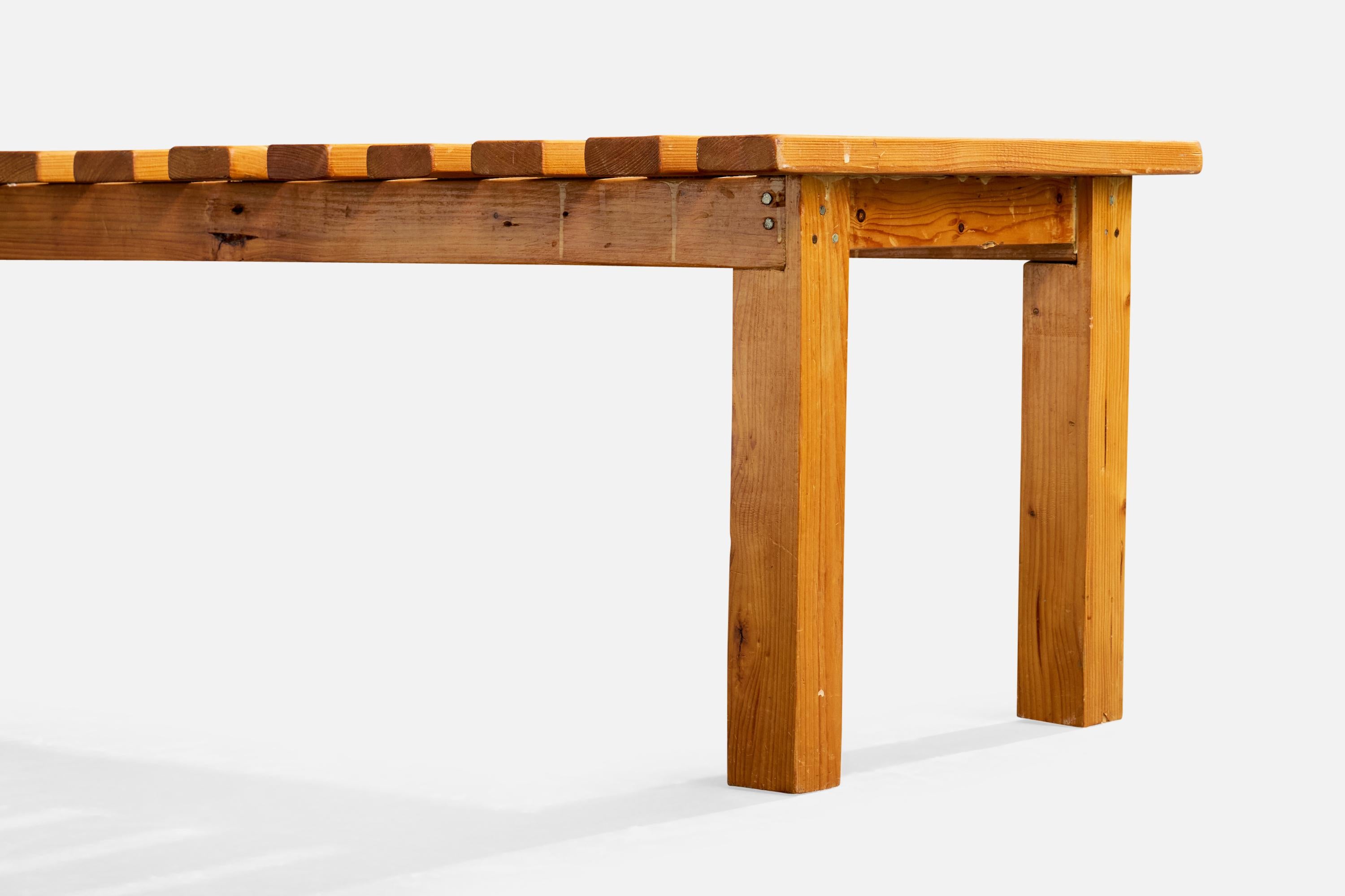 Panchina di design svedese, Pino, Svezia, anni '1970 in vendita 1