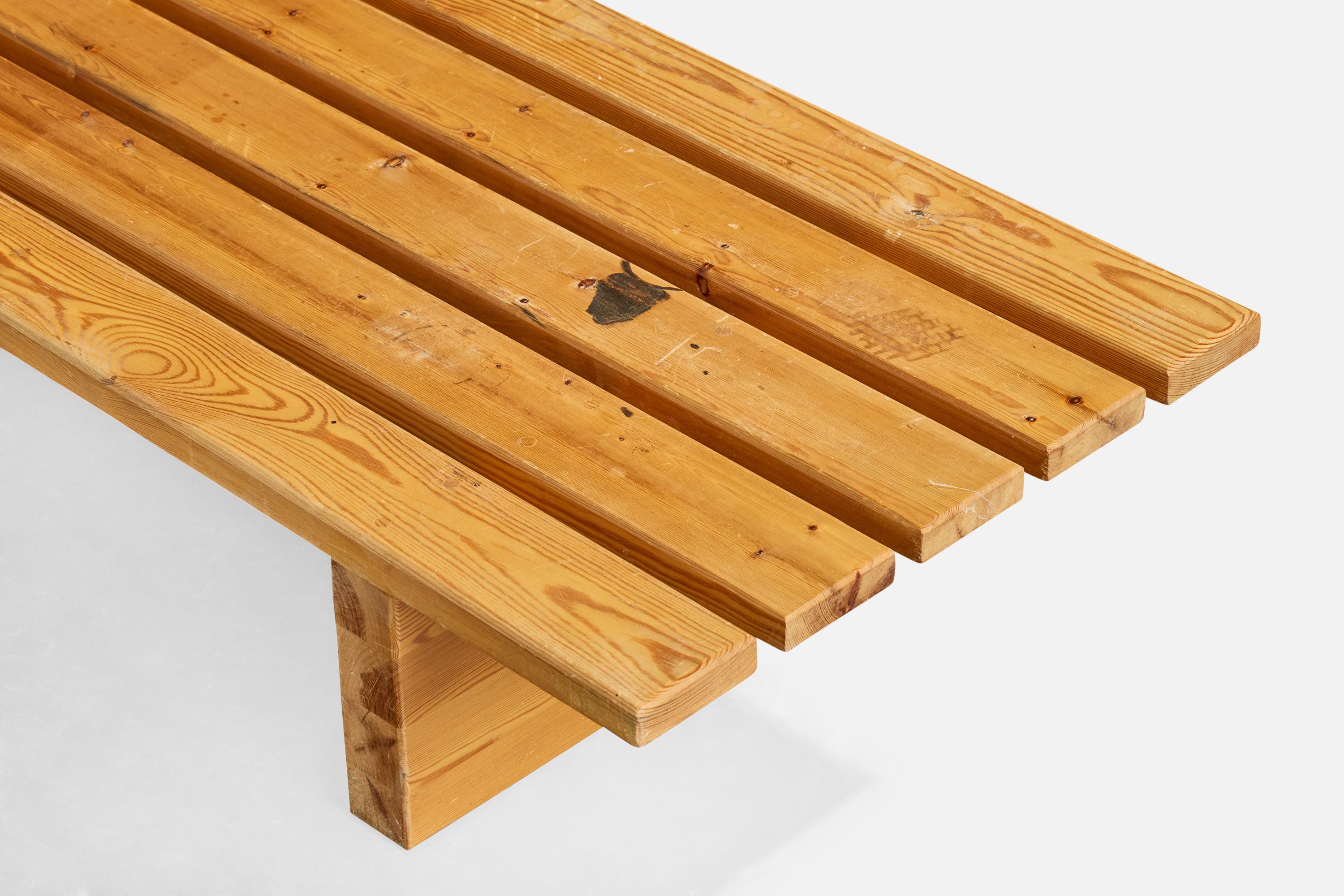 Pin Créateur suédois, banc, pin, Suède, années 1970 en vente