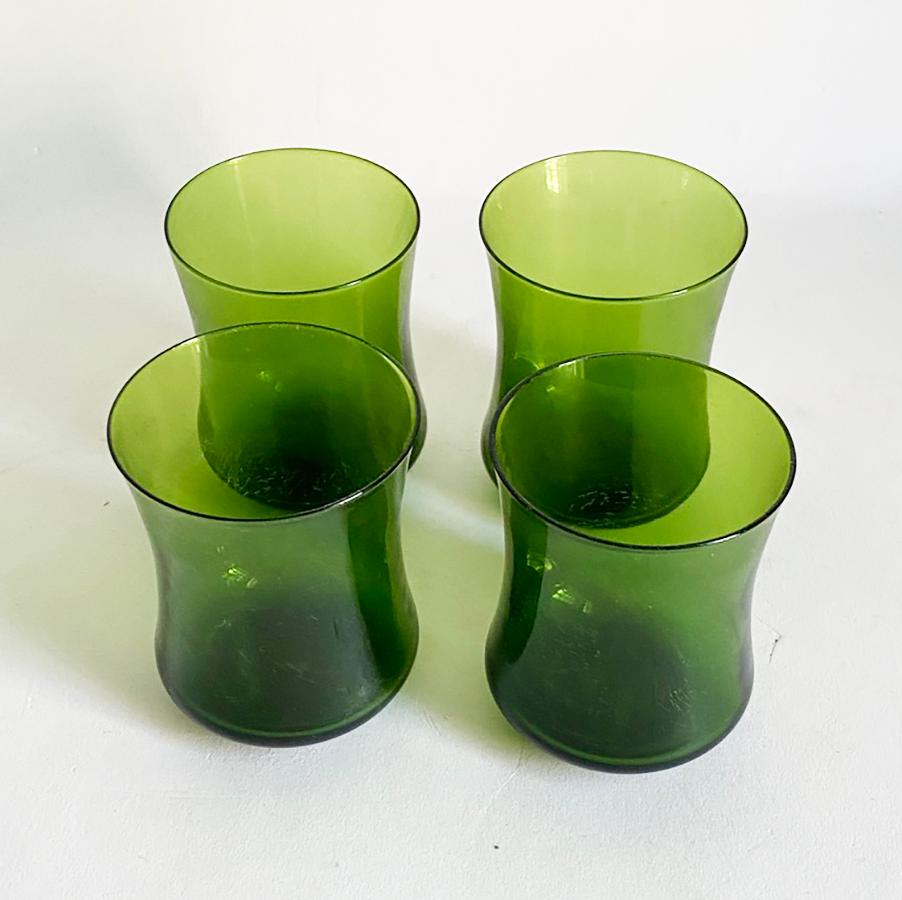 Schwedischer Designer Bo Borgström für Aseda Grünes Glas-Bargeschirr-Krugset im Angebot 2