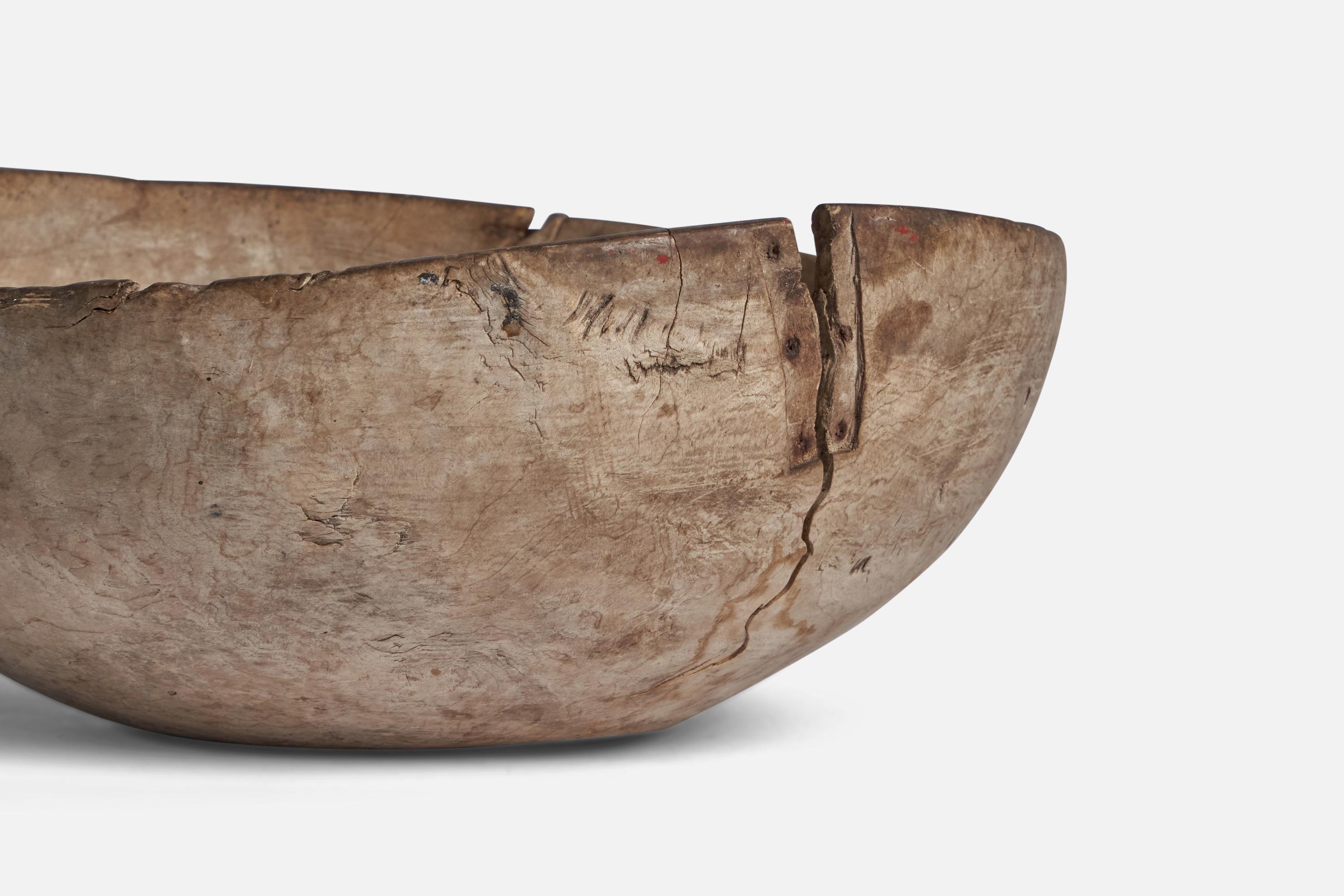Swedish Designer, Bowl, Wood, Iron, 1782 In Distressed Condition For Sale In High Point, NC