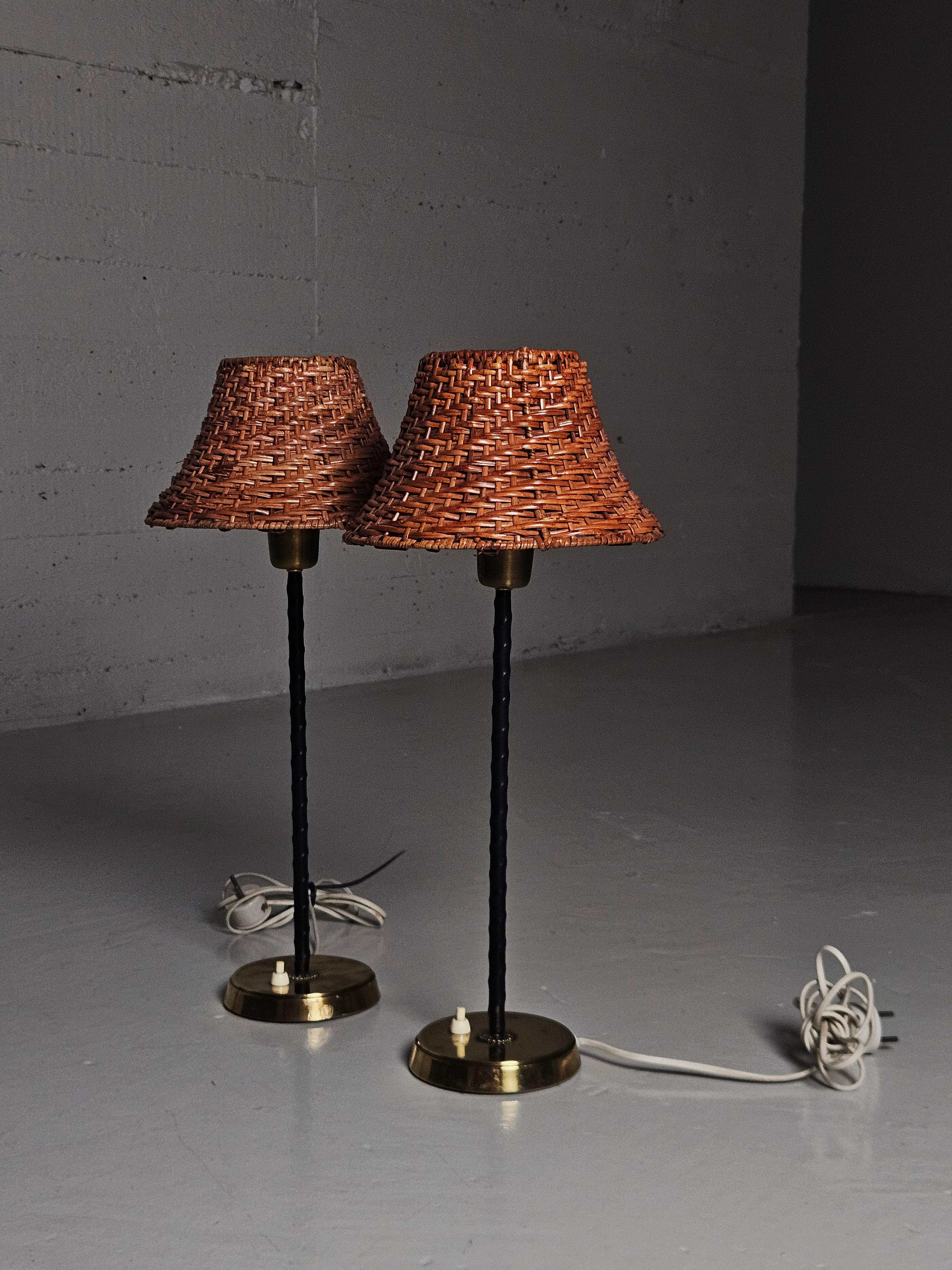 Scandinavian Modern Swedish designer brass and leather table lamps, Falkenberg, 1960s For Sale