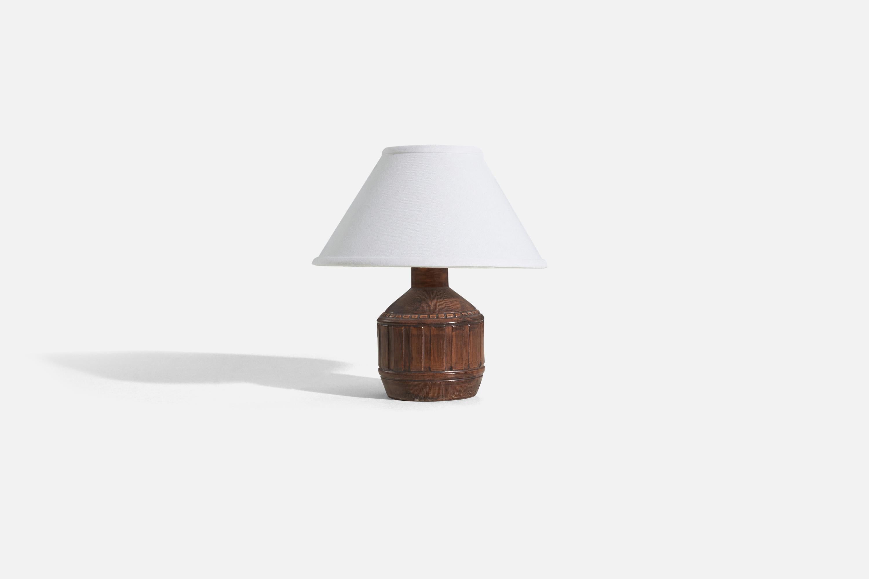 Mid-Century Modern Designer suédois, lampe de bureau marron, grès, Suède, vers les années 1960 en vente
