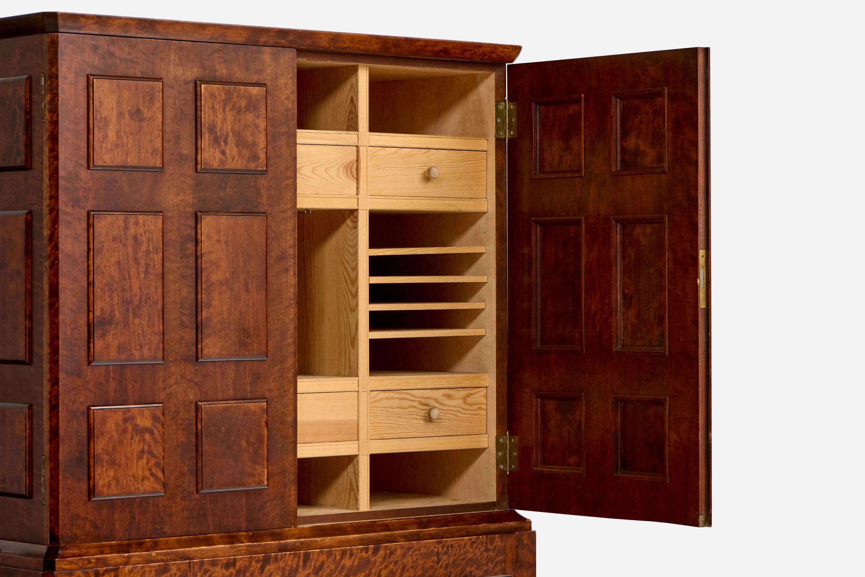 Schwedischer Designer, Schrank, Birke, Schweden, 1930er Jahre im Angebot 5