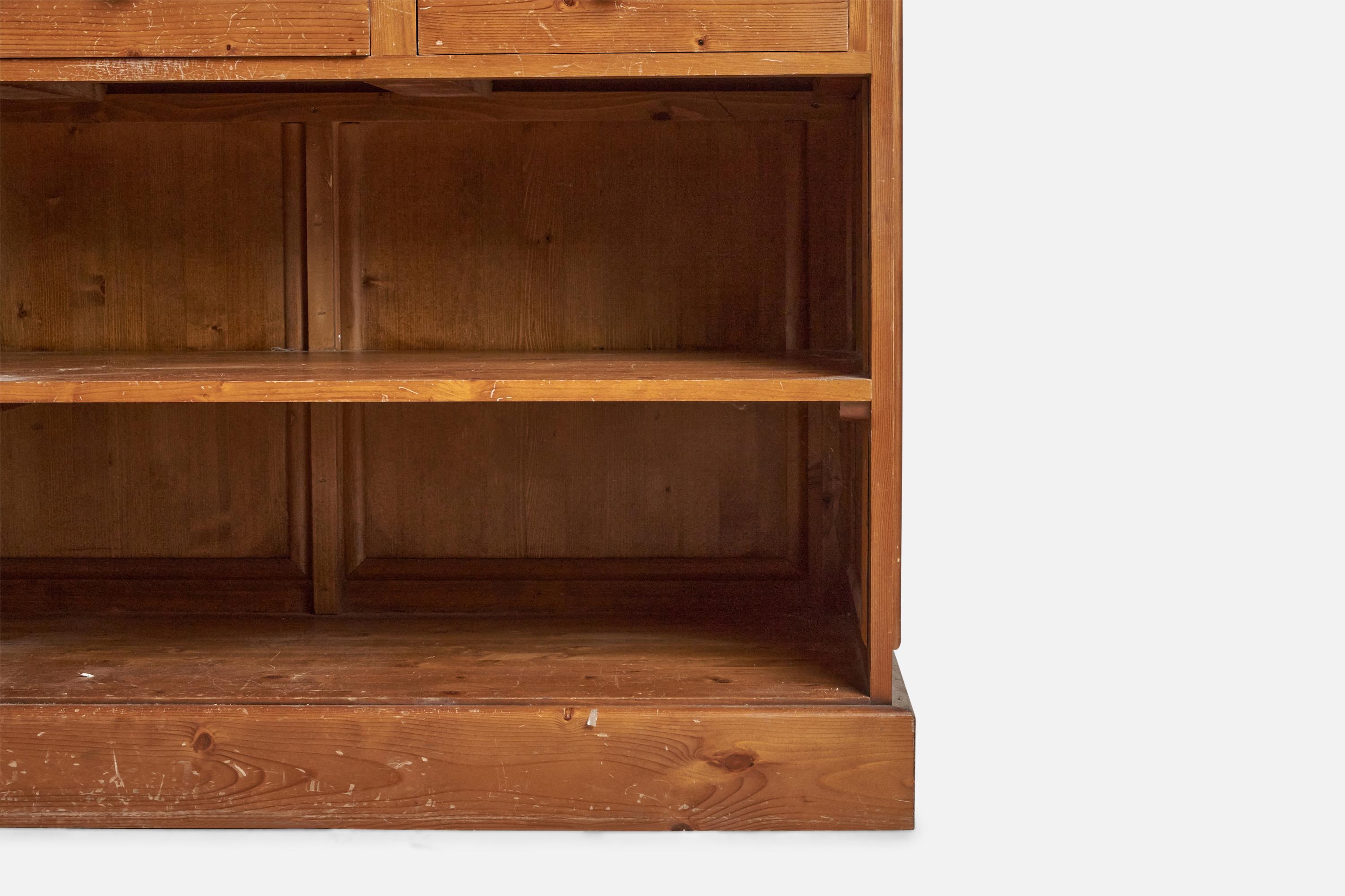 Swedish Designer, Cabinet, Pine, Sweden, 1930s In Good Condition For Sale In High Point, NC