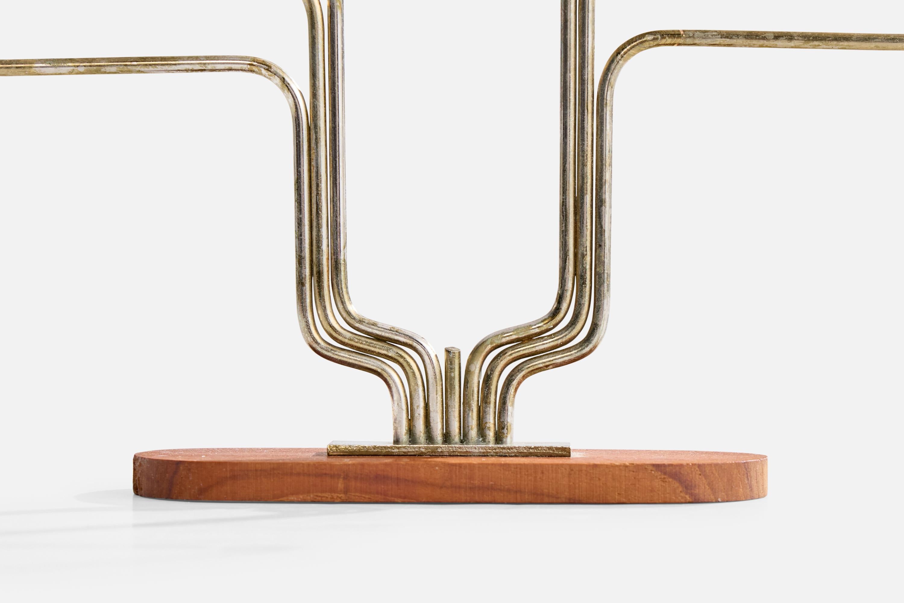 Designer suédois, chandelier, métal, laiton, teck, Suède, années 1950 en vente 1