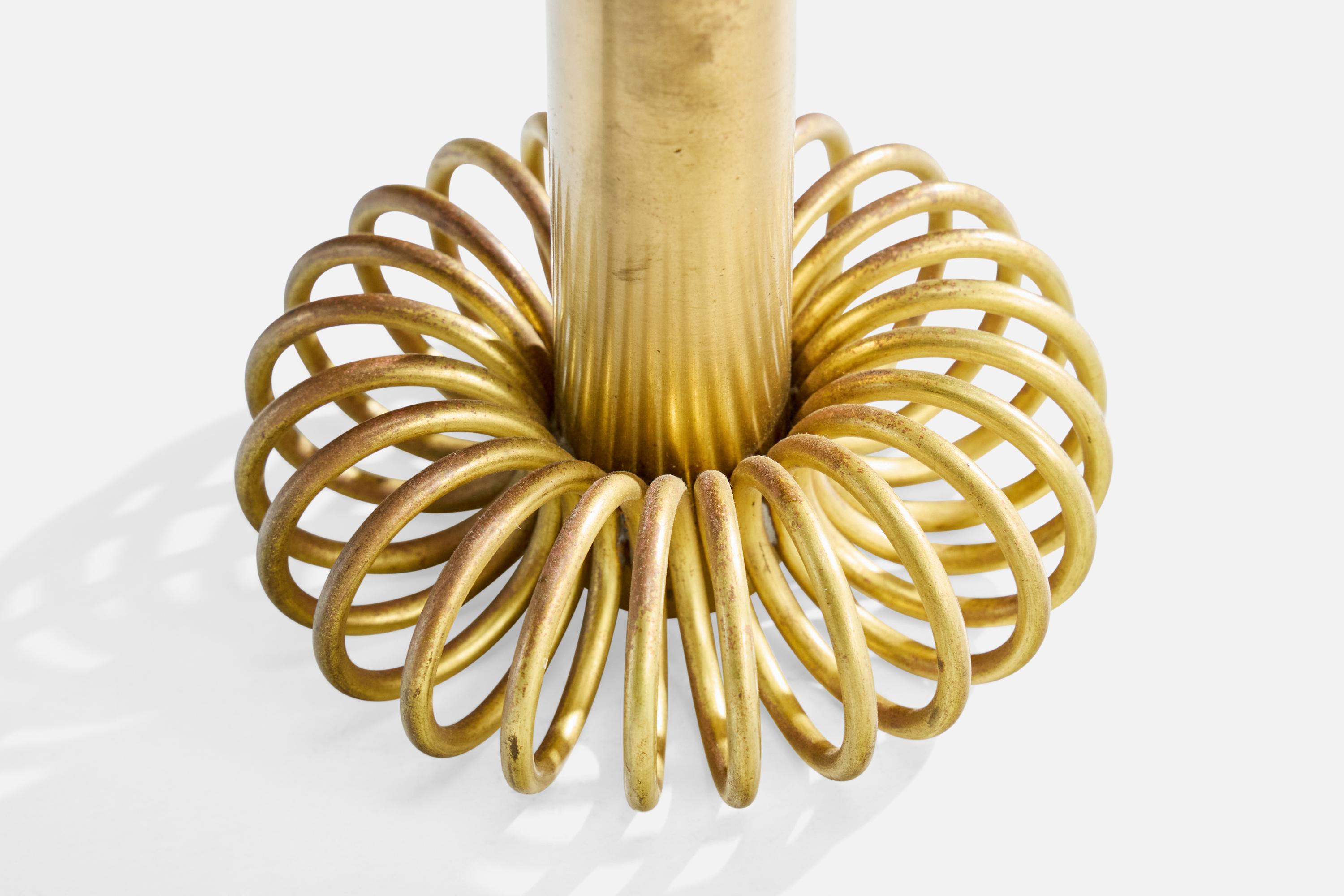 Diseñador sueco, candelabros, latón, Suecia, años 1950 en venta 2