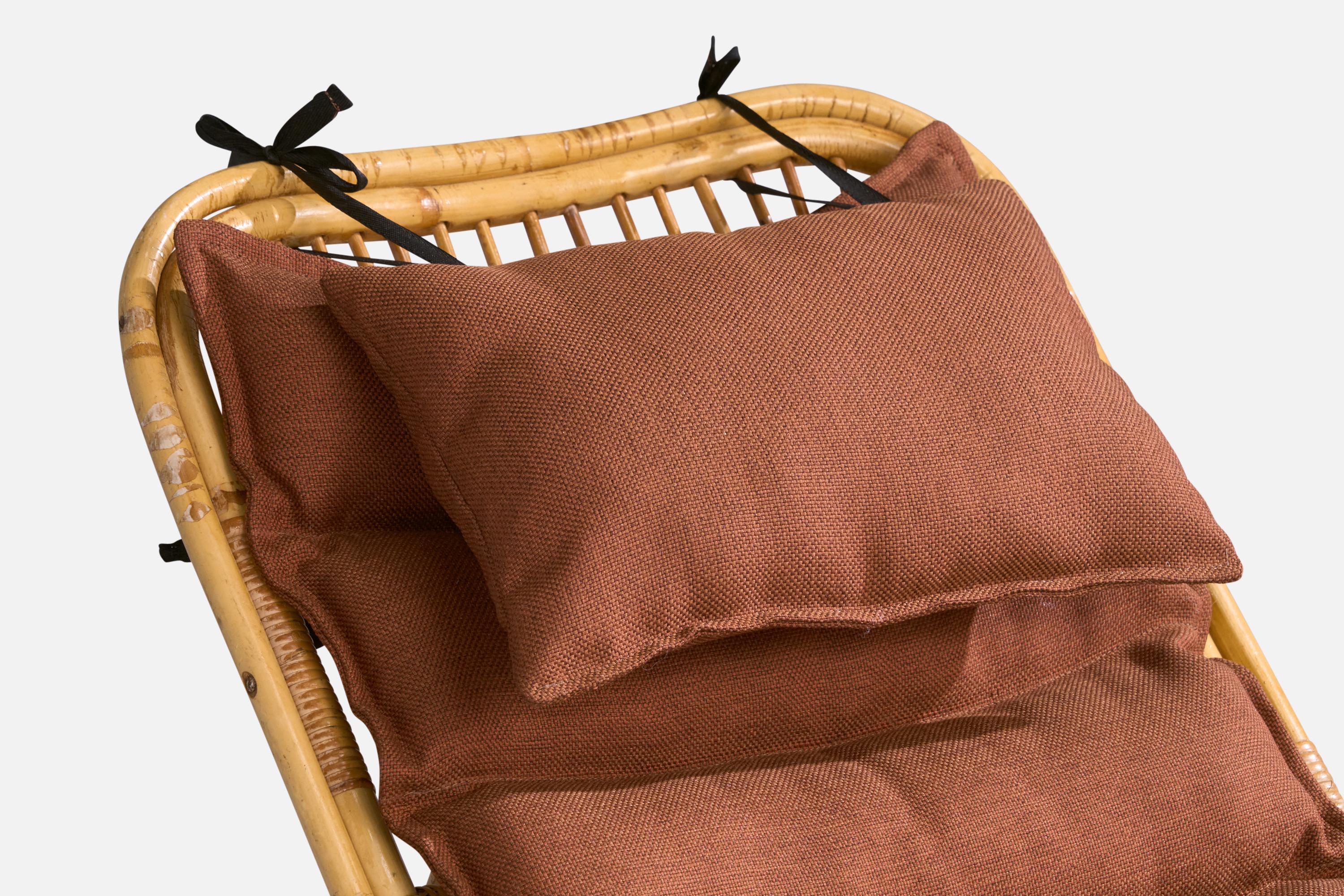 Diseñador sueco, Chaise Longue, bambú, ratán, tela, años 60 en venta 5