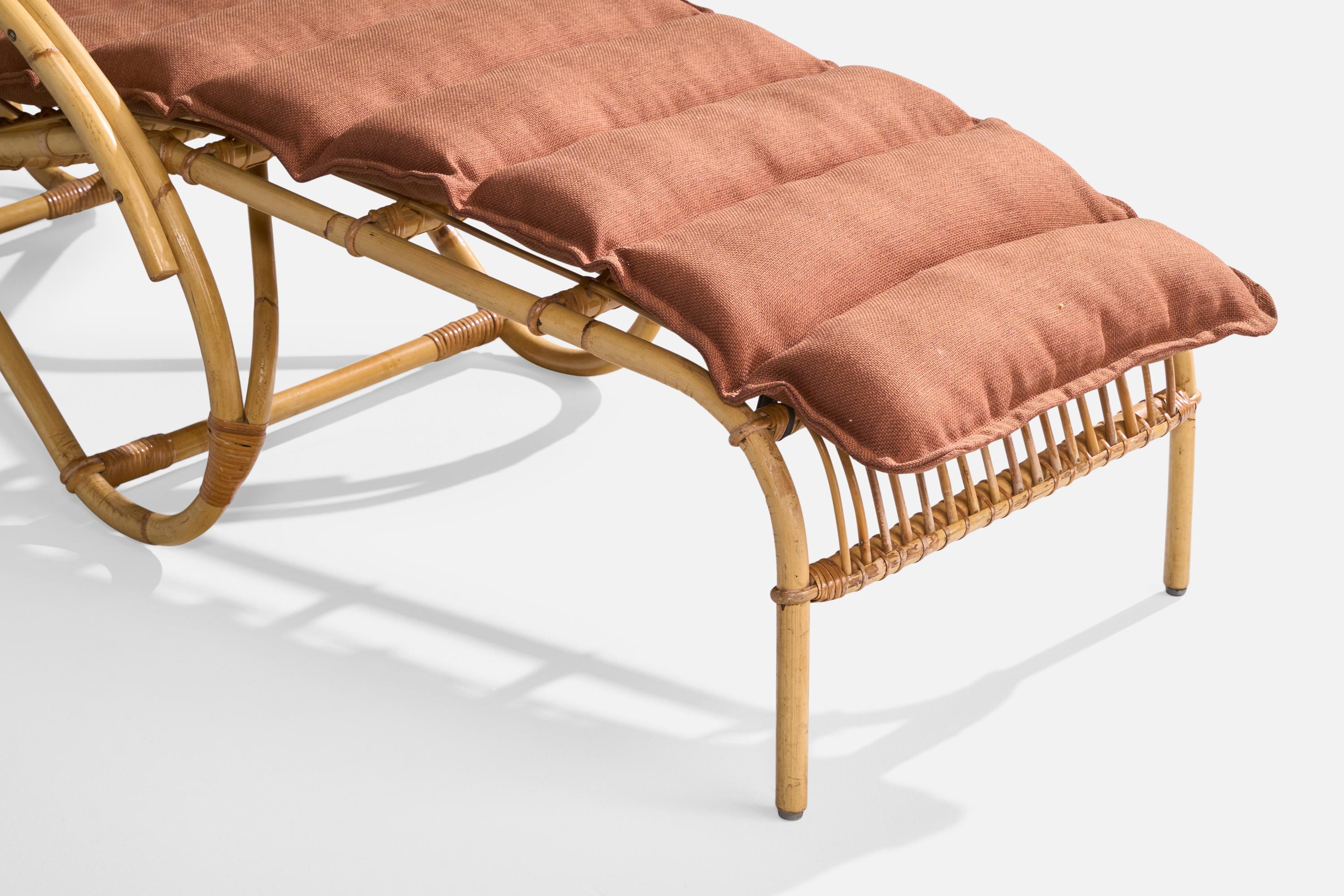 Diseñador sueco, Chaise Longue, bambú, ratán, tela, años 60 Sueco en venta