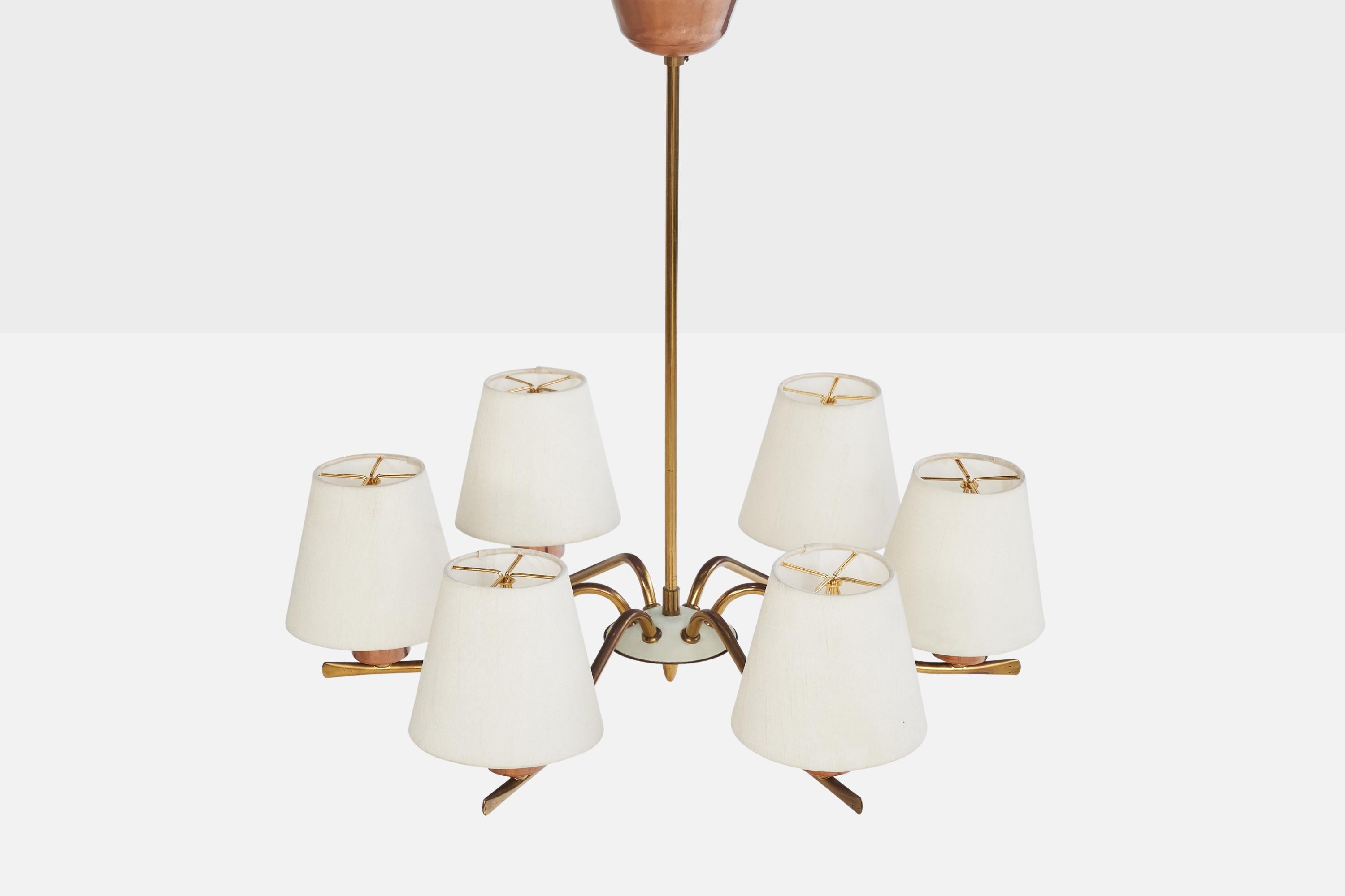 Diseñador sueco, lámpara de araña, latón, cobre, tela, Suecia, años 50 en Bueno estado para la venta en High Point, NC