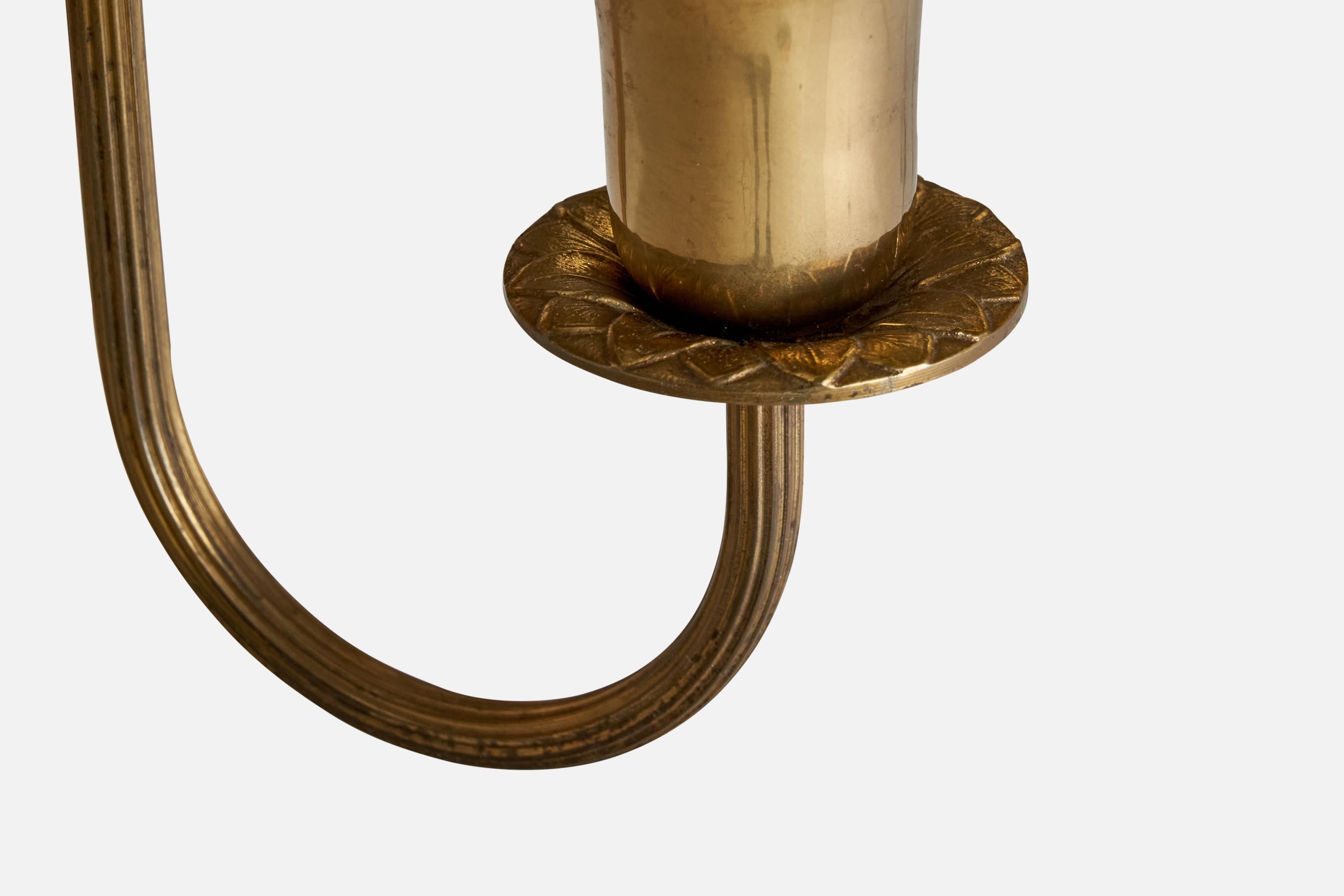 Metà XX secolo Lampadario di design svedese, ottone, olmo, tessuto, Svezia, anni '40 in vendita