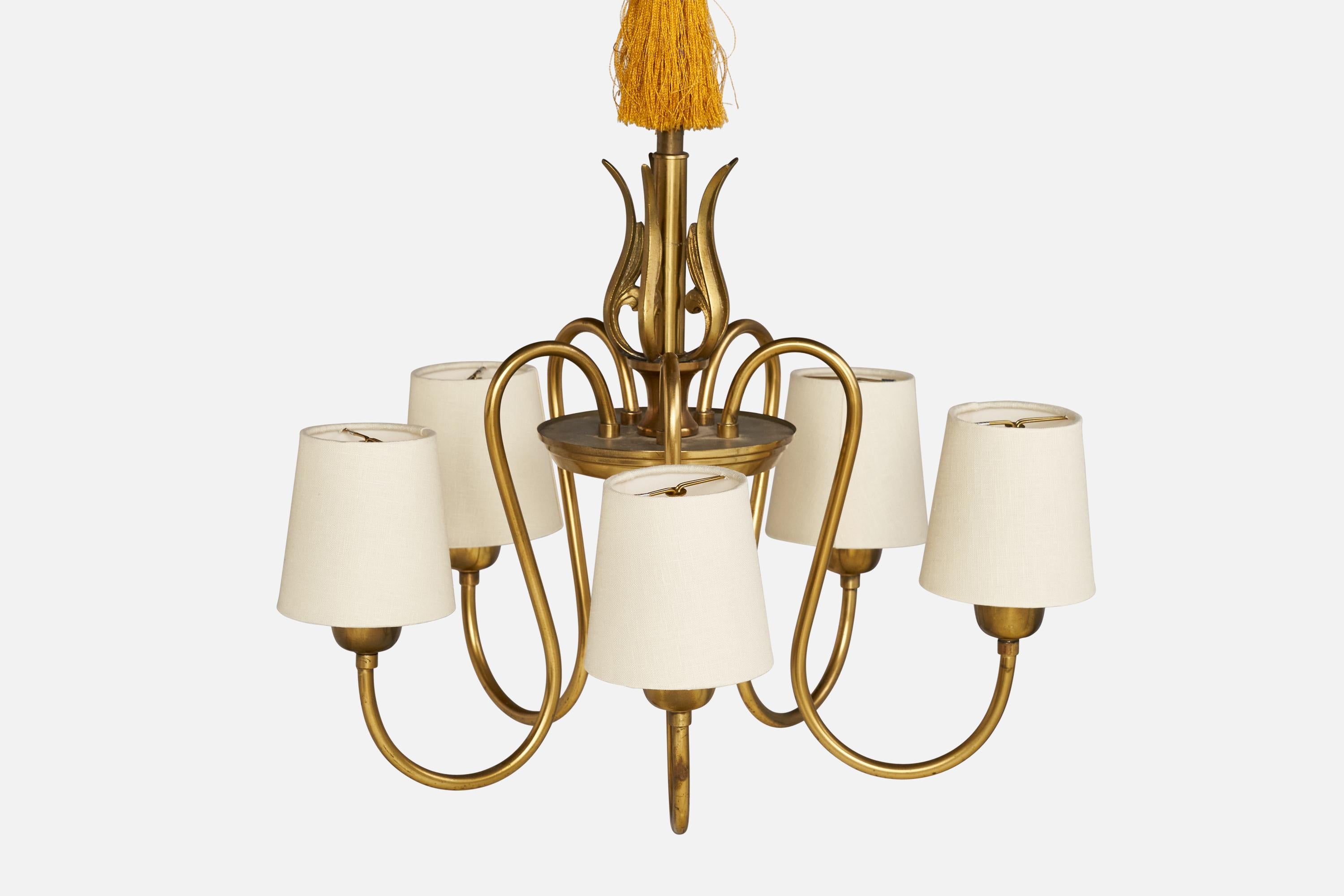 Svedese Lampadario di design svedese, ottone, tessuto, Svezia, anni '1930 in vendita