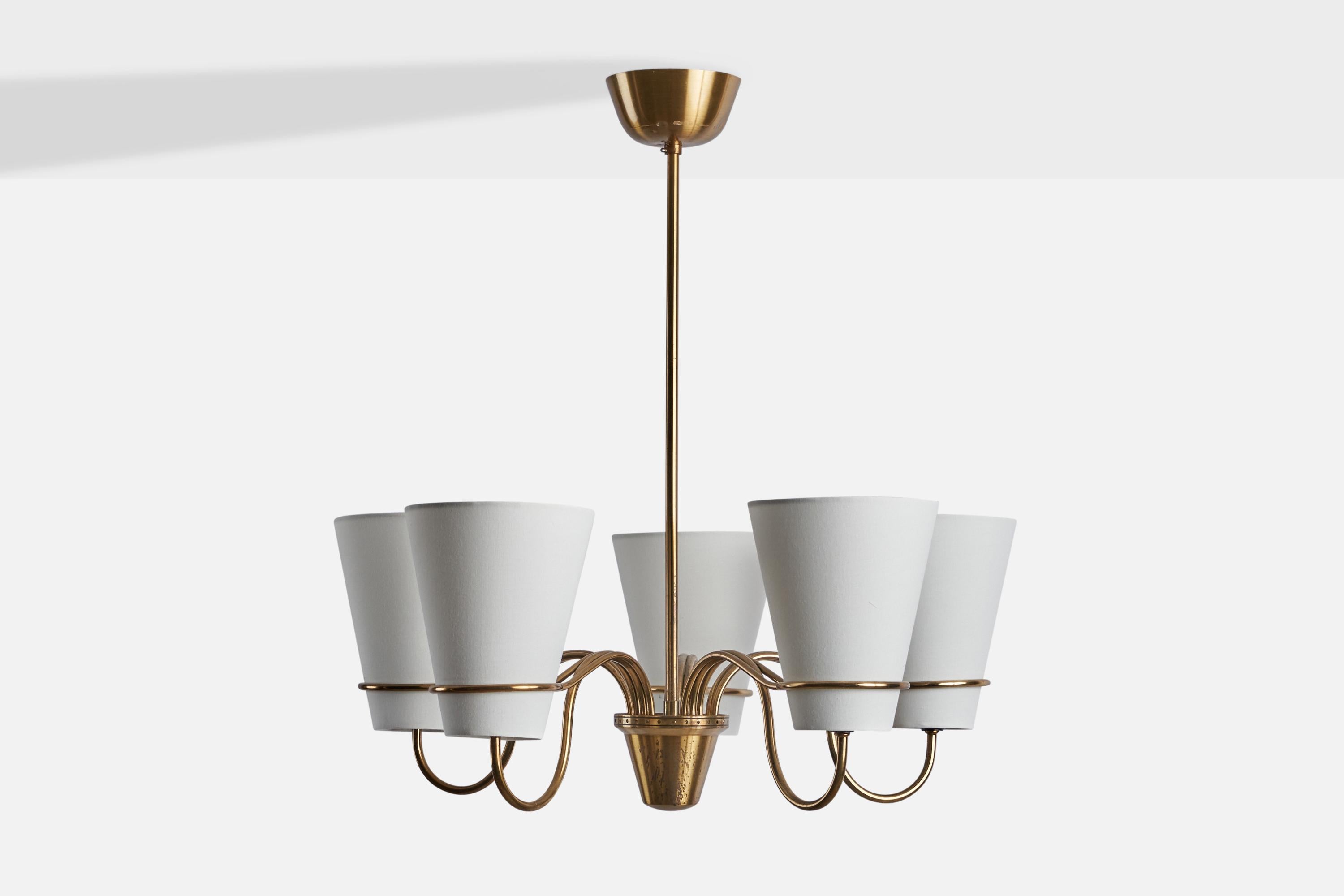 A brass and white fabric chandelier designed and produced in Sweden, 1940s.

Overall Dimensions (inches): 35.25” H x 18” Diameter
Bulb Specifications: E-14 Bulb
Number of Sockets: 6
