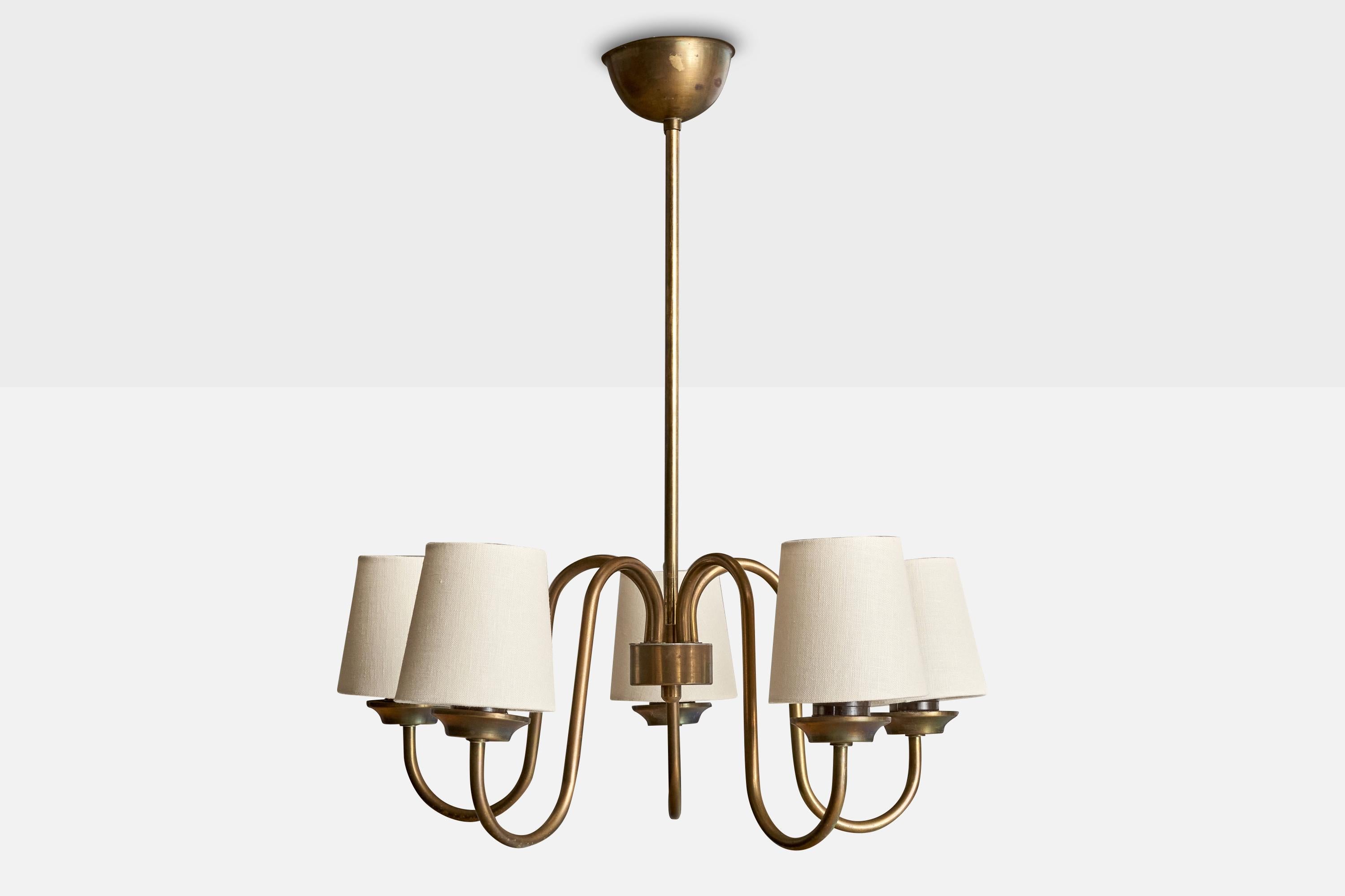Scandinavo moderno Lampadario di design svedese, ottone, tessuto, Svezia, anni '1940 in vendita