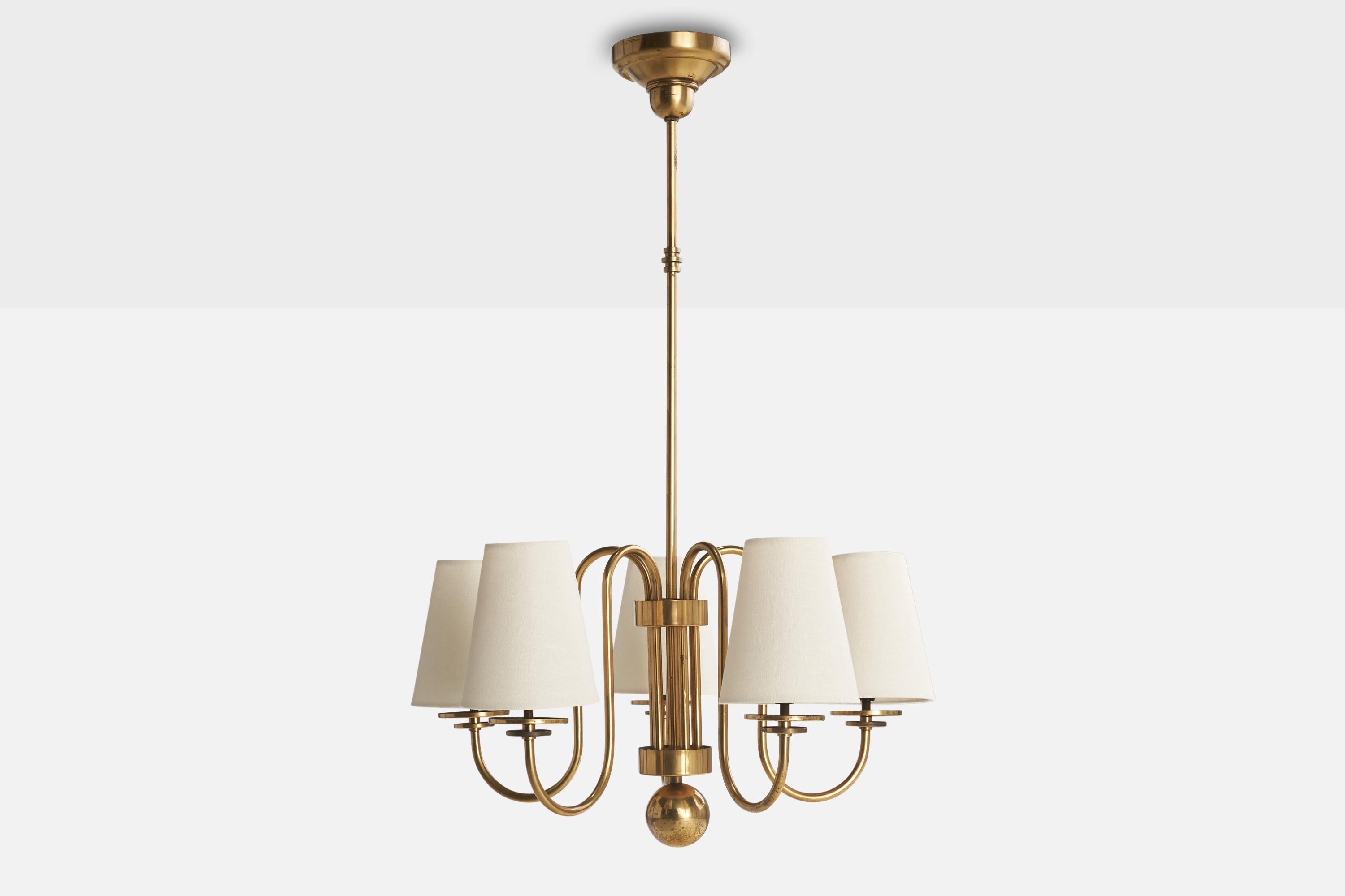 Scandinavo moderno Lampadario di design svedese, ottone, tessuto, Svezia, anni '1940 in vendita