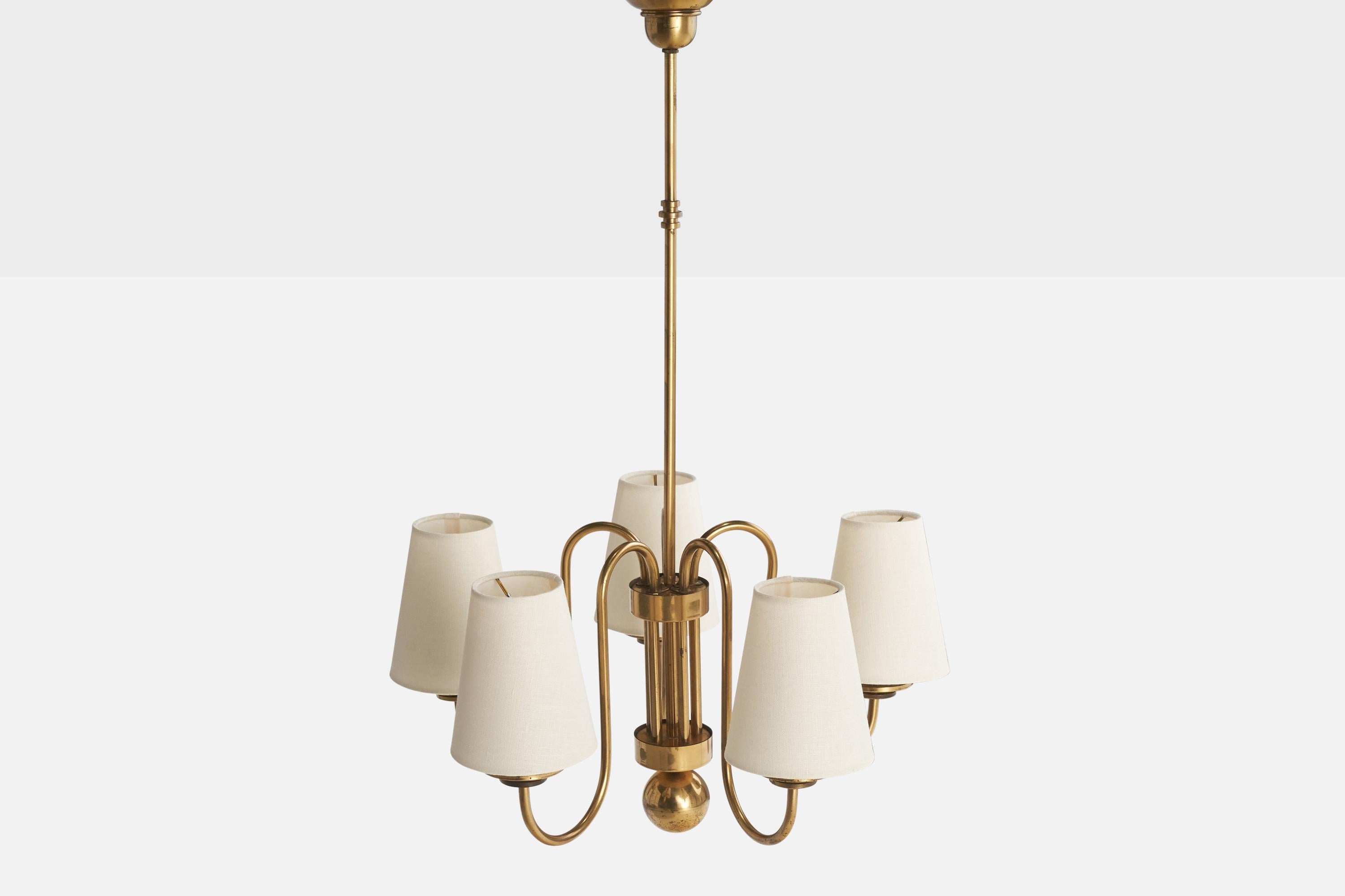 Svedese Lampadario di design svedese, ottone, tessuto, Svezia, anni '1940 in vendita