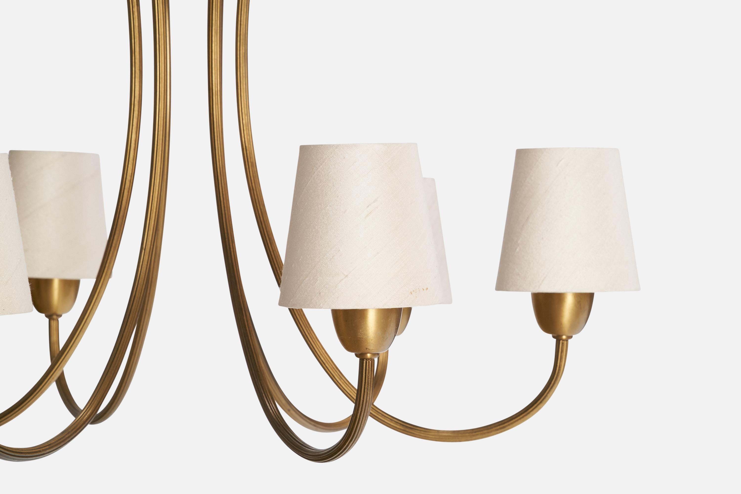 Lampadario di design svedese, ottone, tessuto, Svezia, anni '1940 1