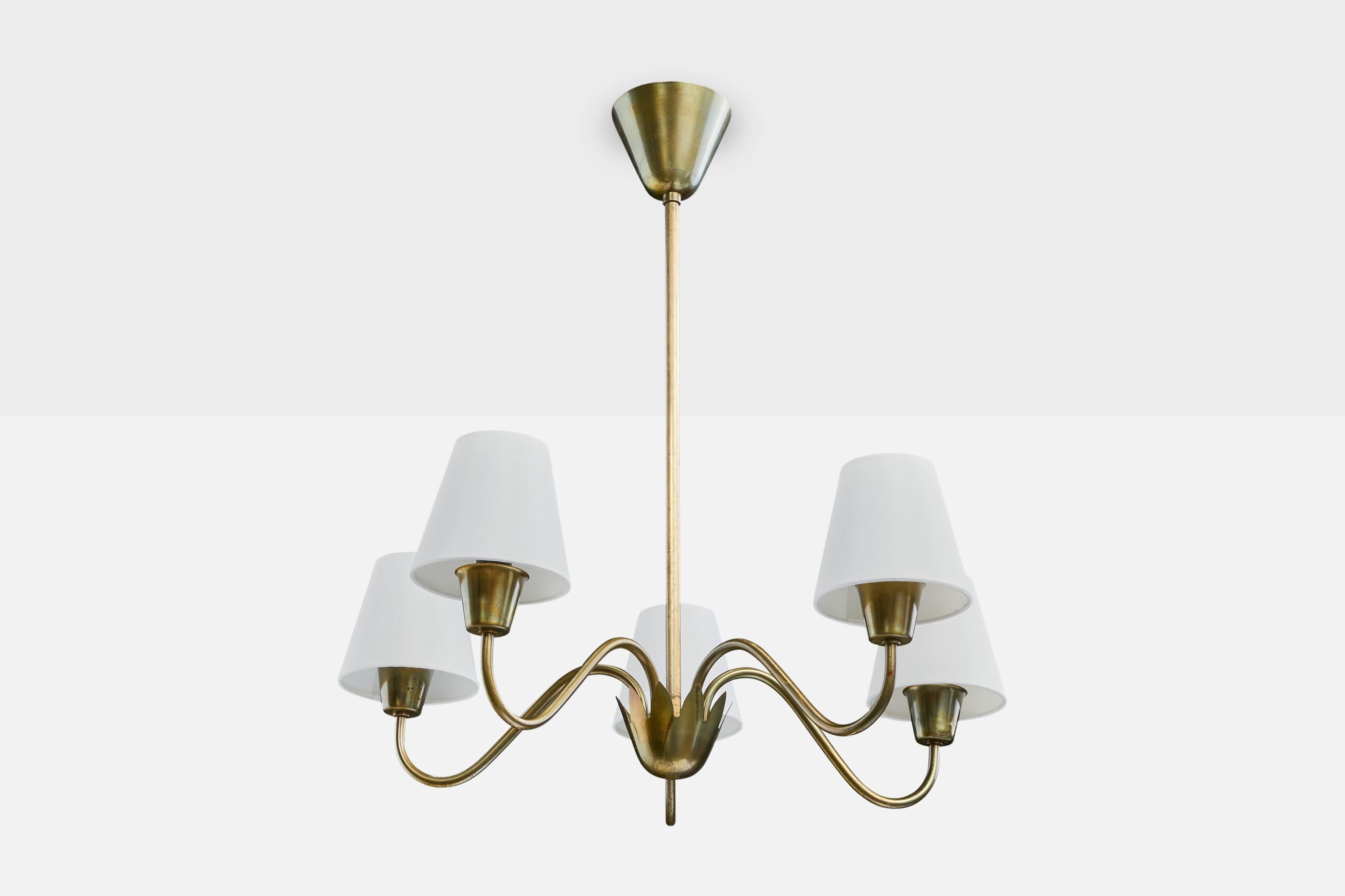 A brass and white fabric chandelier designed and produced in Sweden, c. 1950s.

Brand new fabric lampshades.

Overall Dimensions (inches): 26.0
