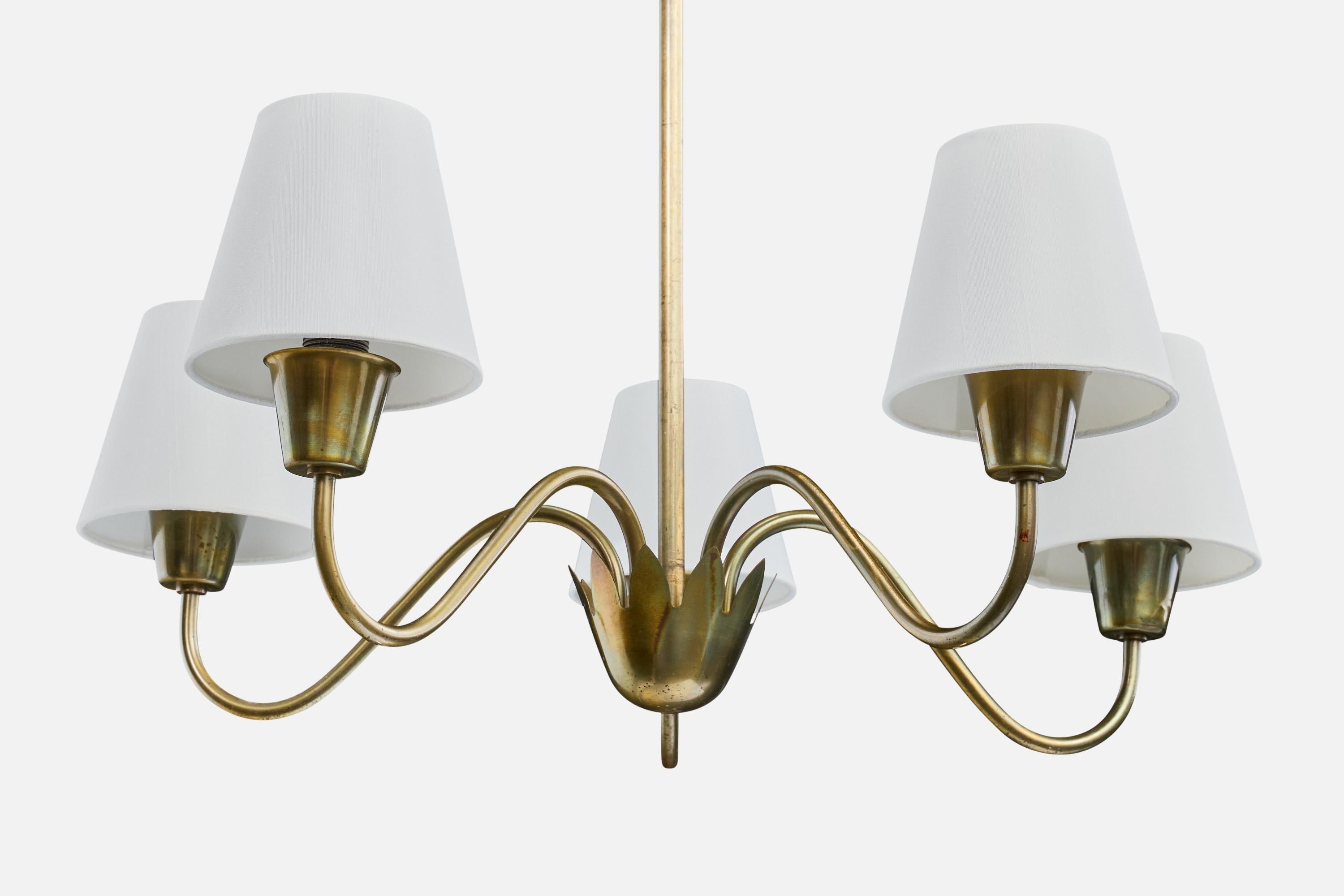 Swedish Designer, Chandelier, Brass, Fabric, Sweden, 1950s In condizioni buone in vendita a High Point, NC