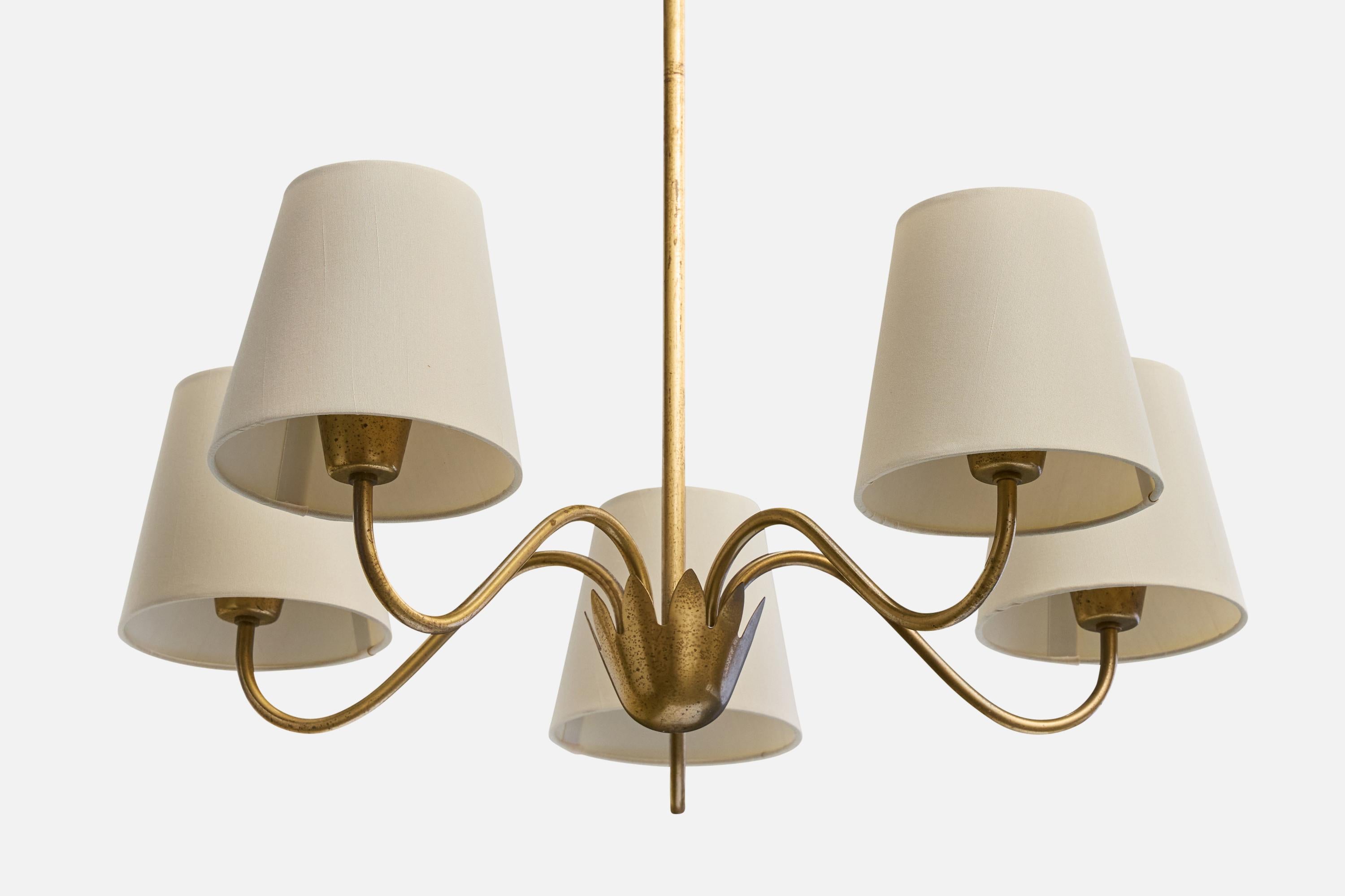 Lampadario di design svedese, ottone, tessuto, Svezia, anni '1950 In condizioni buone in vendita a High Point, NC