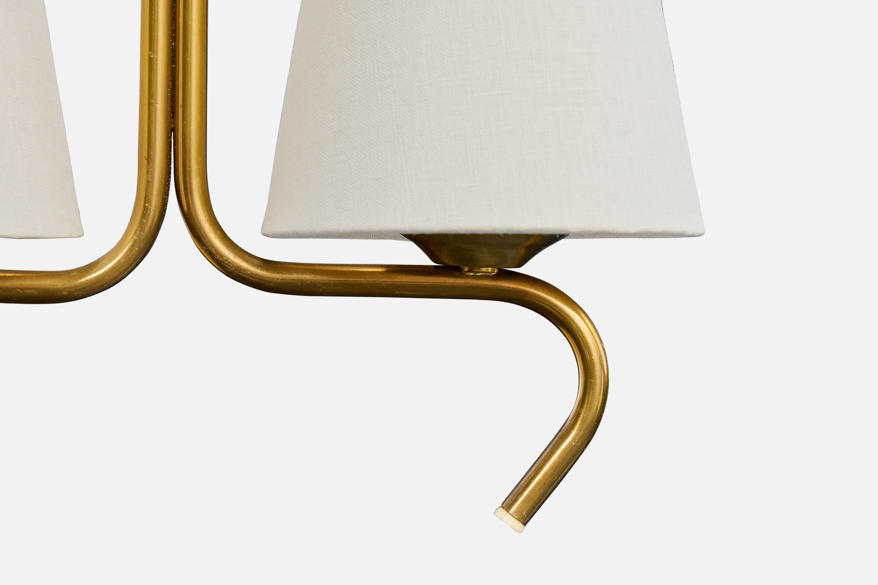 Milieu du XXe siècle Lustre de créateur suédois, en laiton et tissu, Suède, années 1950 en vente