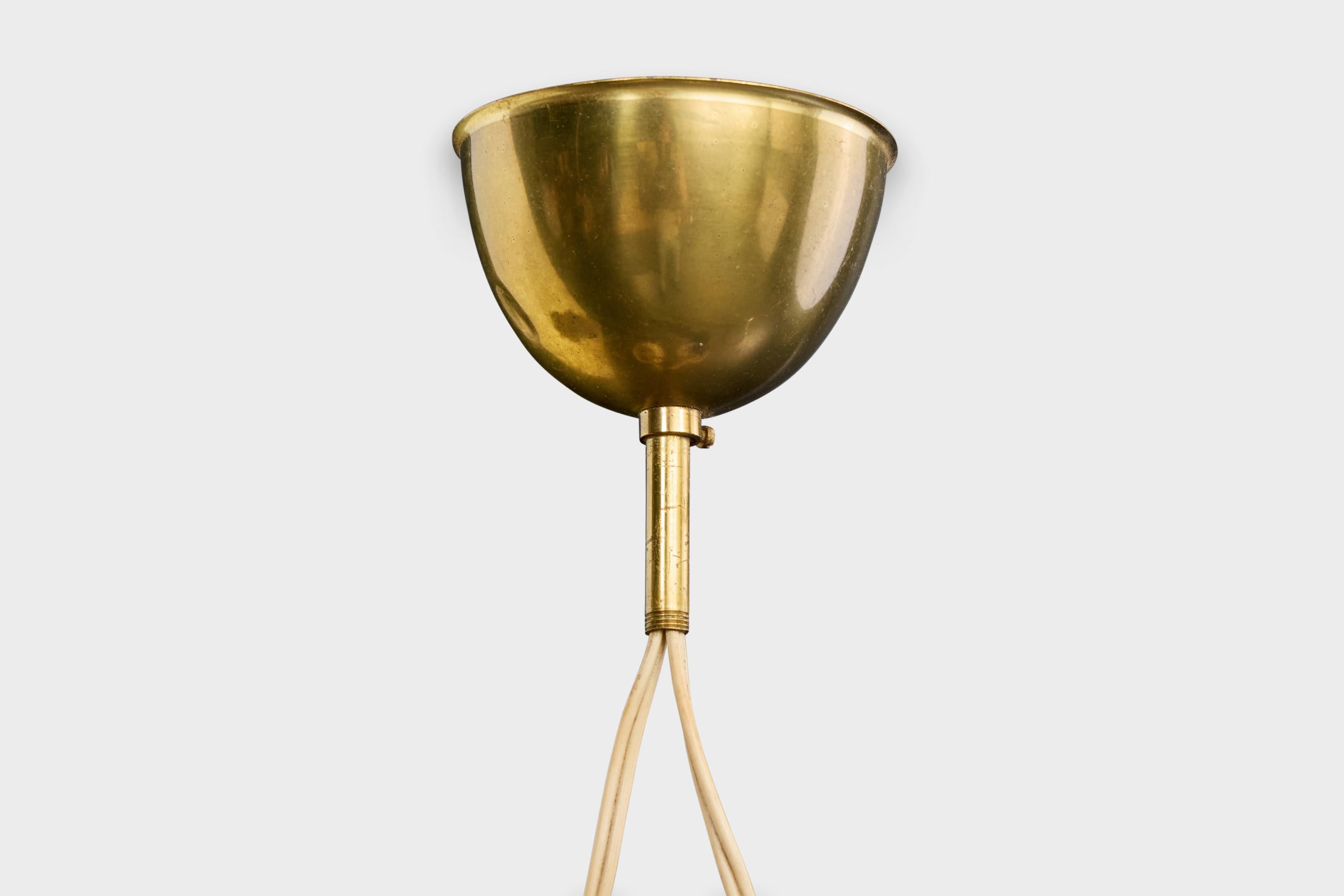 Lustre de créateur suédois, en laiton et tissu, Suède, années 1950 en vente 2