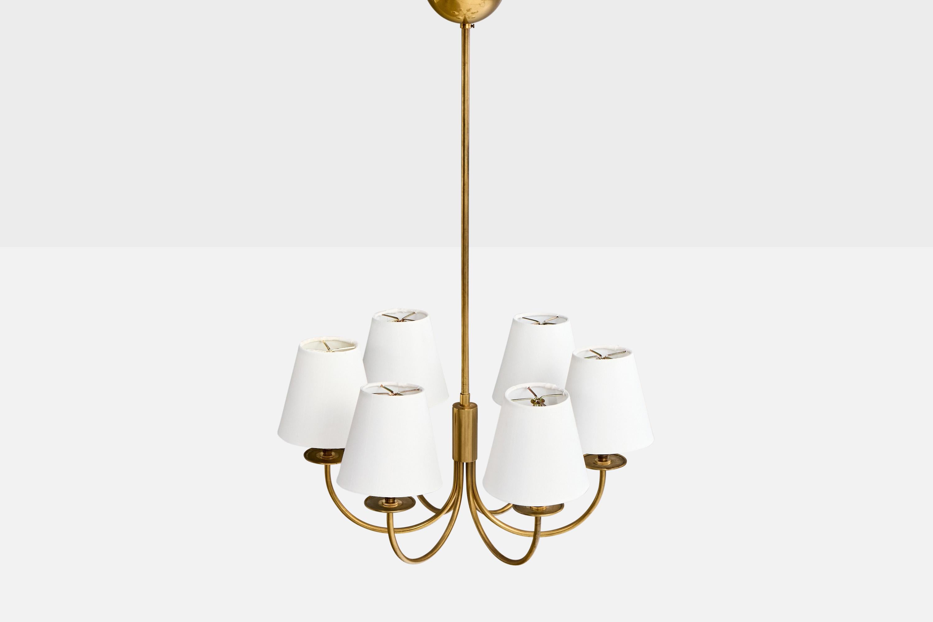 Svedese Lampadario di design svedese, ottone, tessuto, Svezia, anni '1970 in vendita