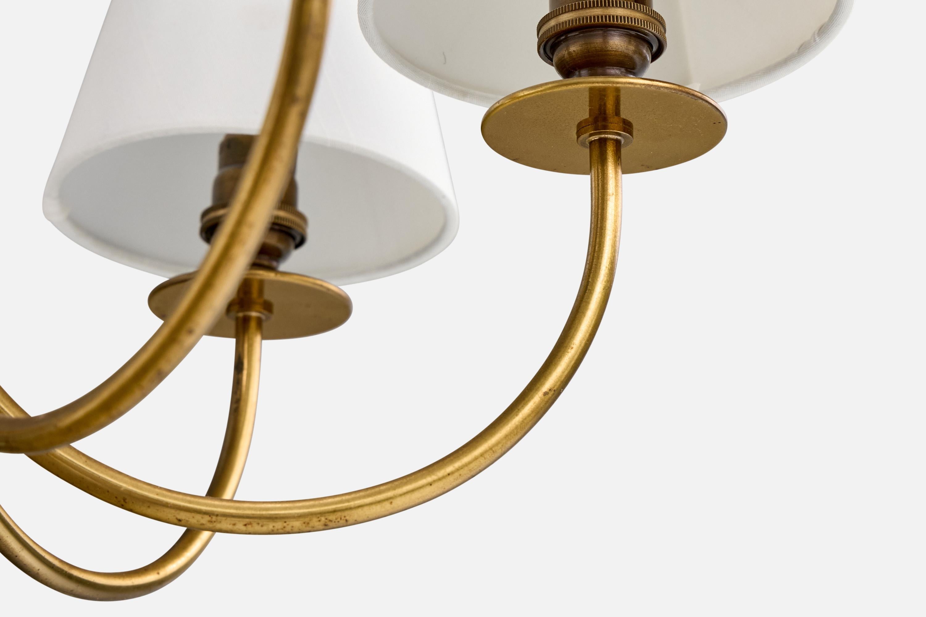 Tessuto Lampadario di design svedese, ottone, tessuto, Svezia, anni '1970 in vendita