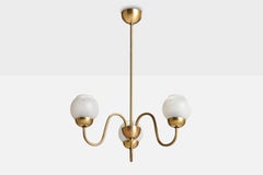 Designer suédois, lustre, laiton, verre, Suède, années 1940
