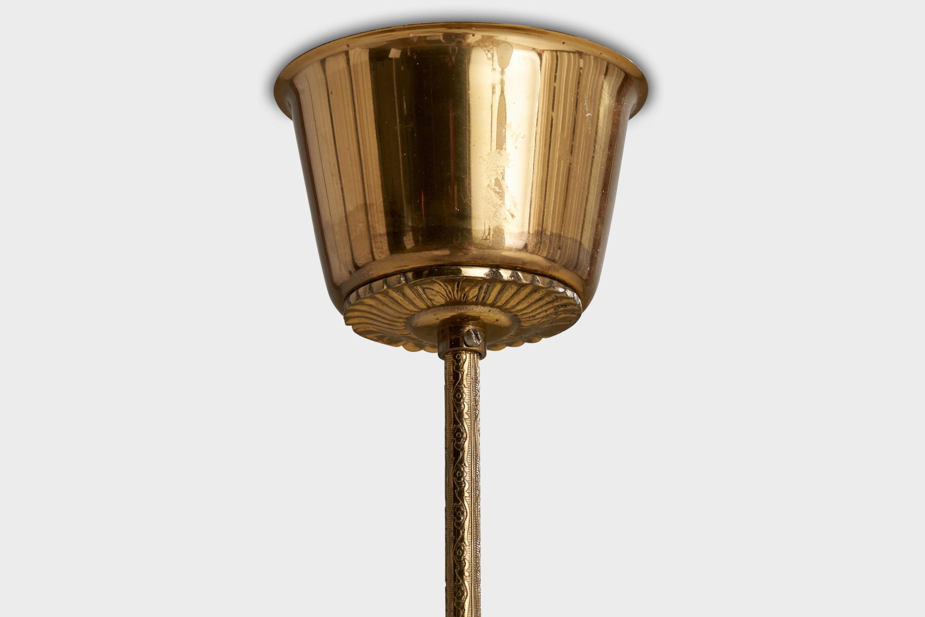 Scandinave moderne Designer suédois, lustre, laiton, verre, Suède, années 1940 en vente