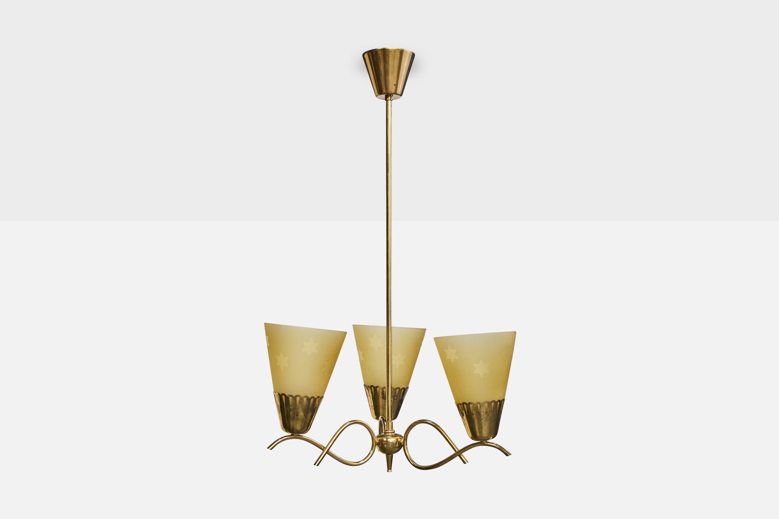 Scandinave moderne Designer suédois, lustre, laiton, verre, Suède, années 1940 en vente