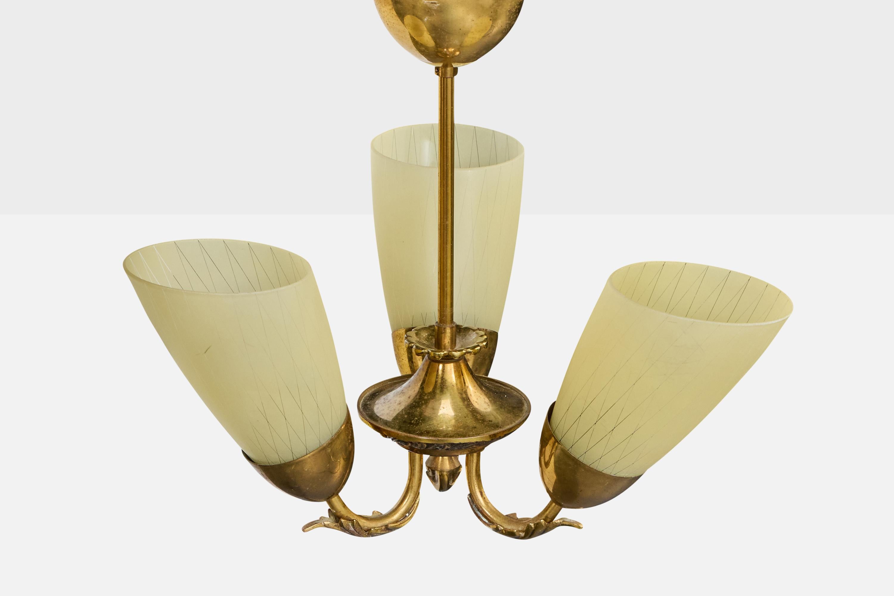 Svedese Lampadario di design svedese, ottone, vetro, Svezia, anni '1940 in vendita