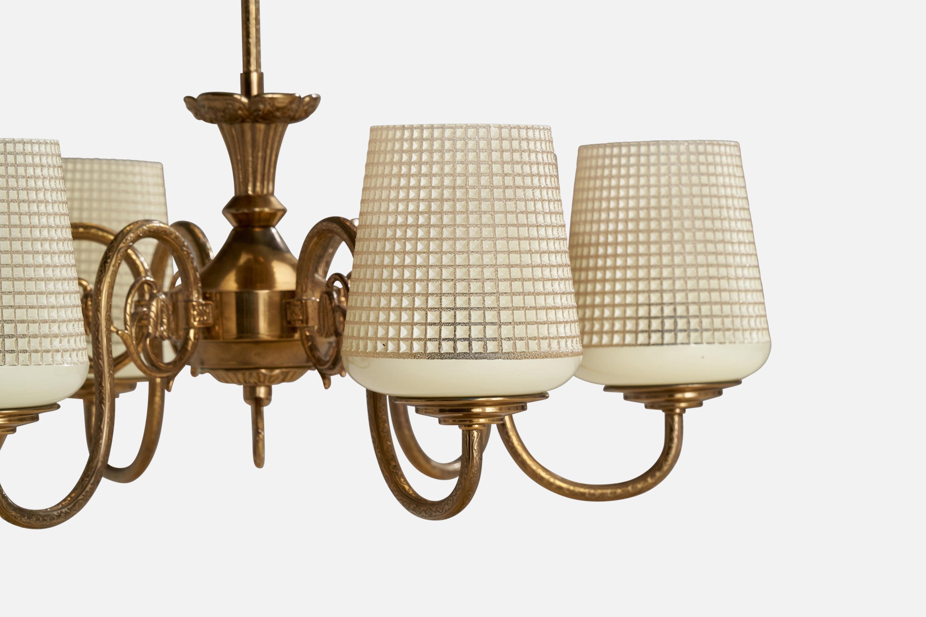 Laiton Designer suédois, lustre, laiton, verre, Suède, années 1940 en vente