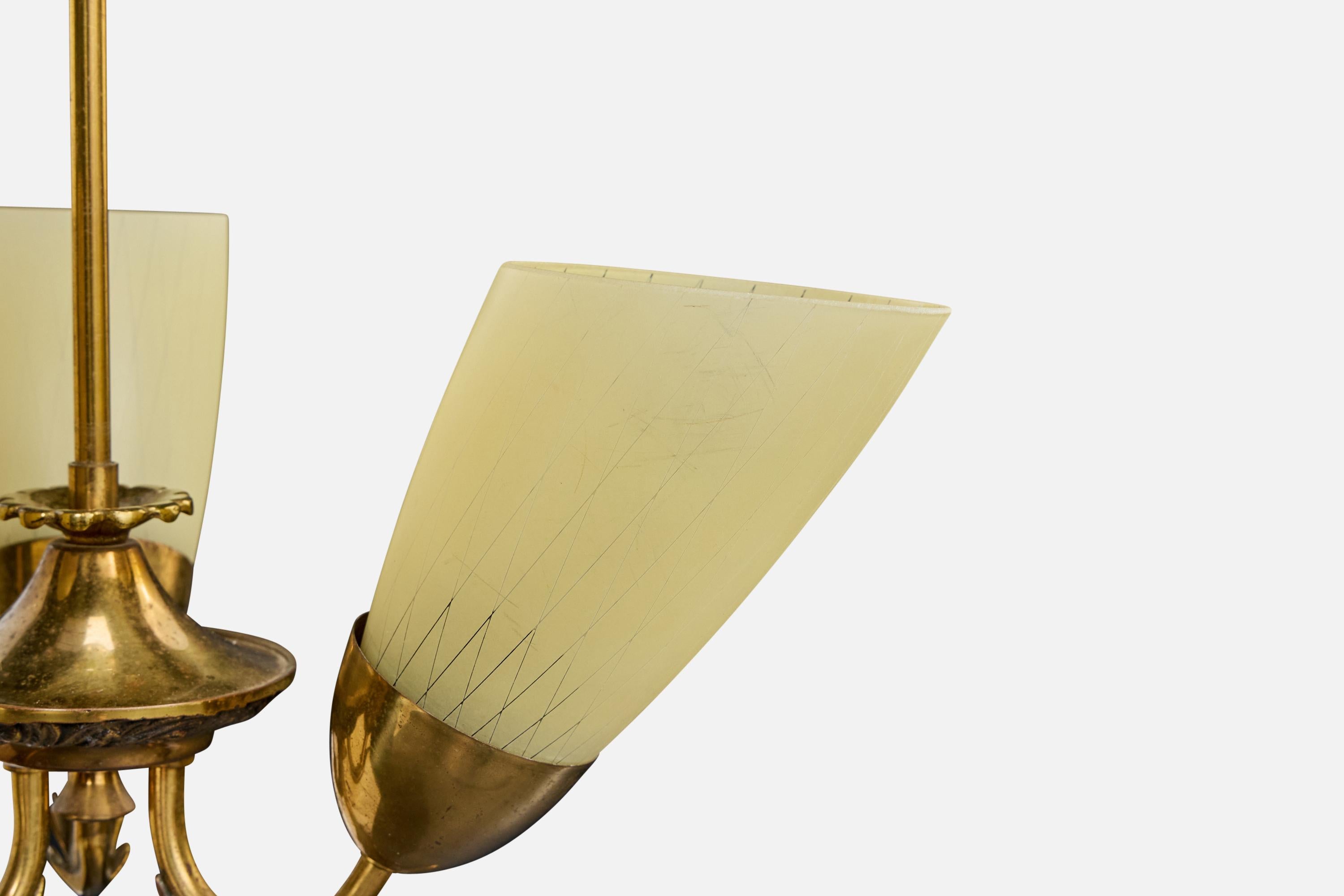 Ottone Lampadario di design svedese, ottone, vetro, Svezia, anni '1940 in vendita